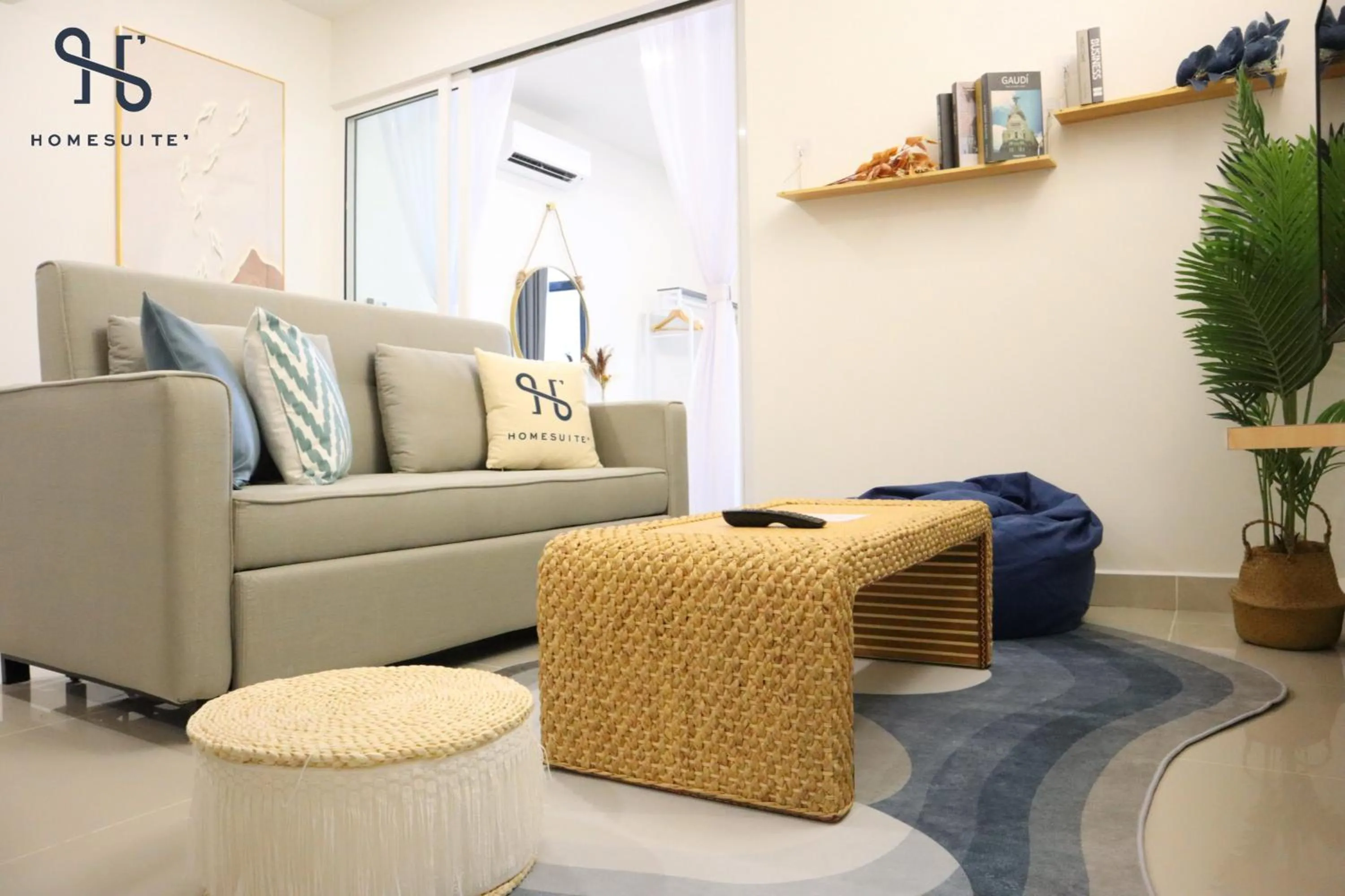 TV and multimedia in The Shore by Homesuite'