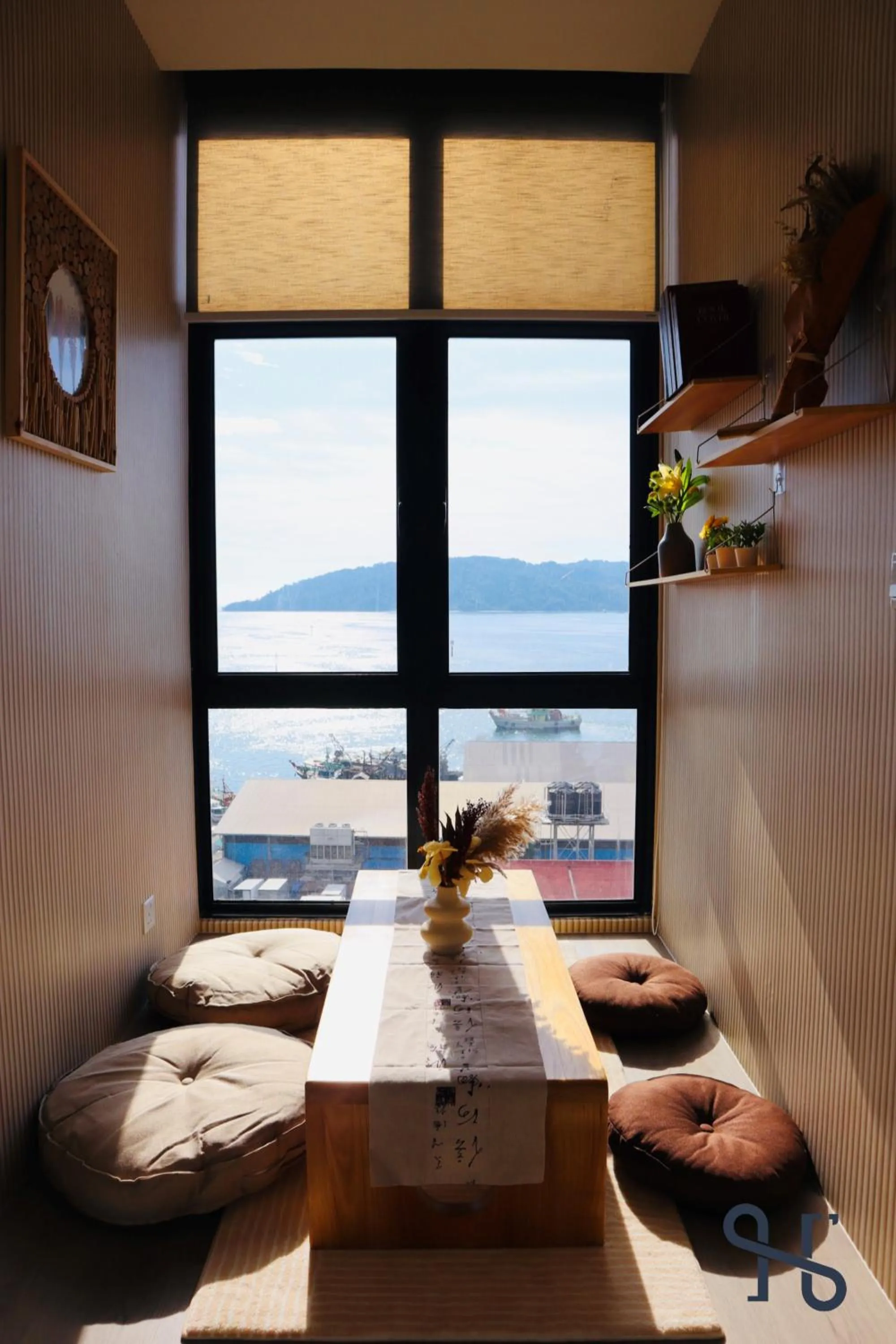 Living room in The Shore by Homesuite'