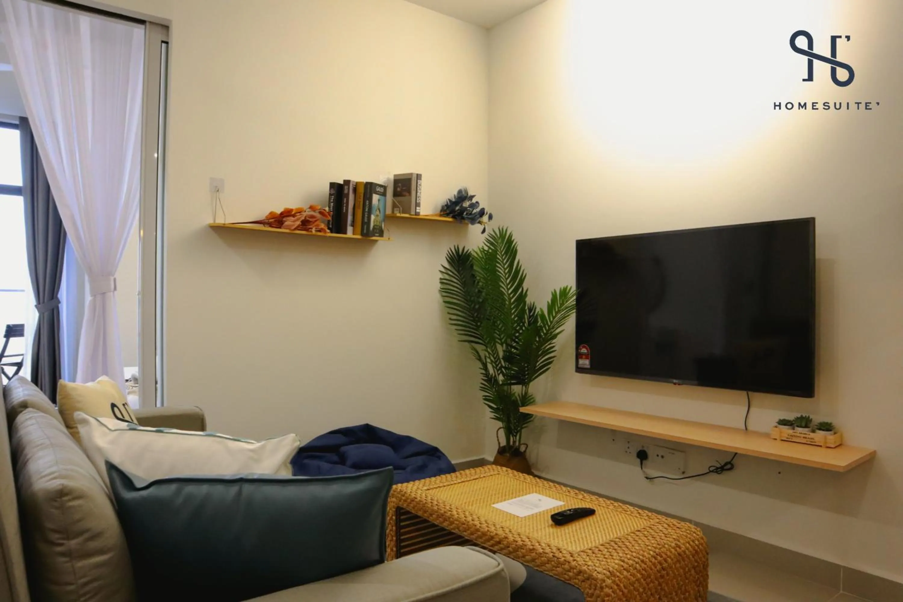 Living room in The Shore by Homesuite'