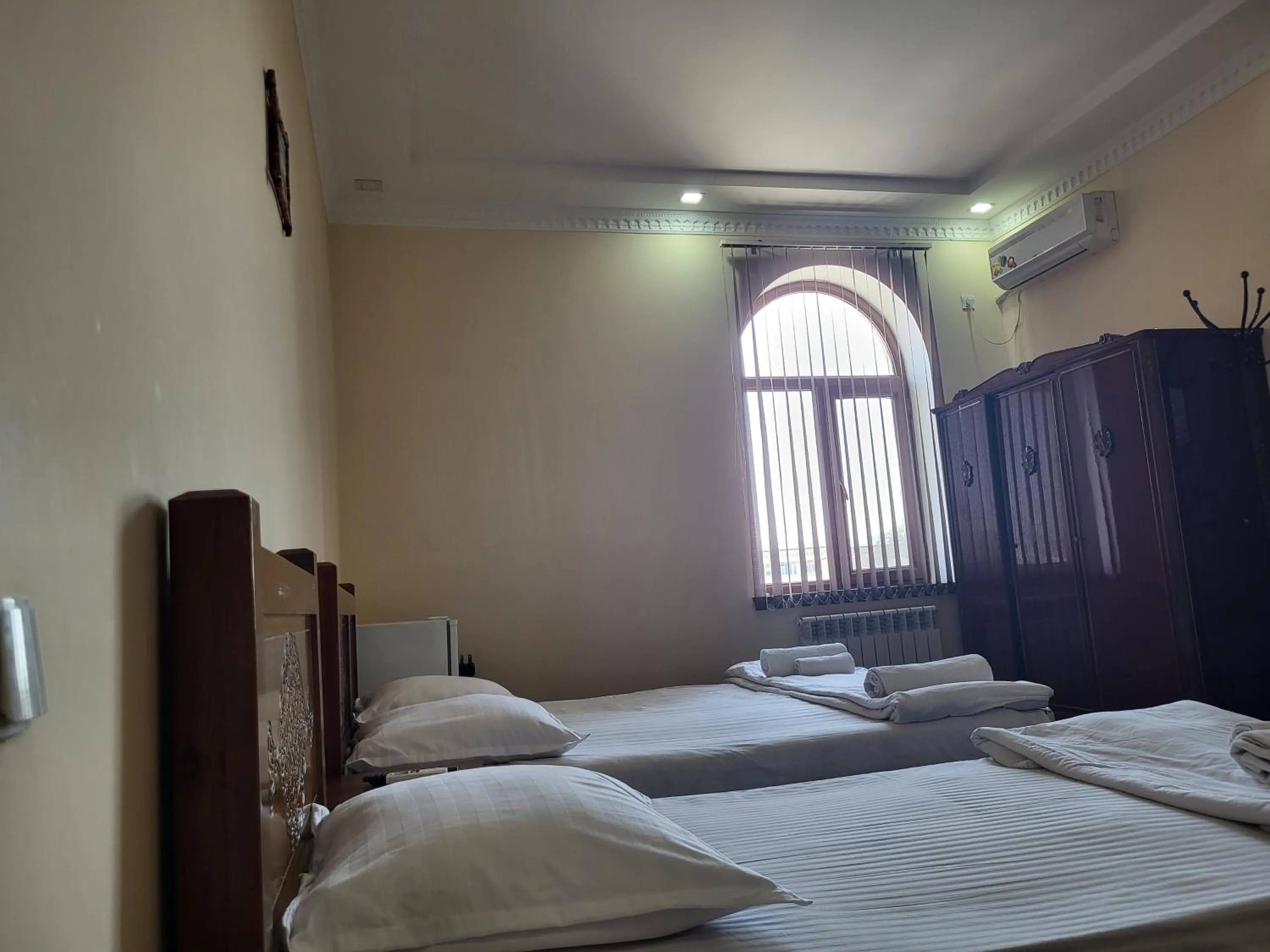 Bed in Dili Orom Hotel