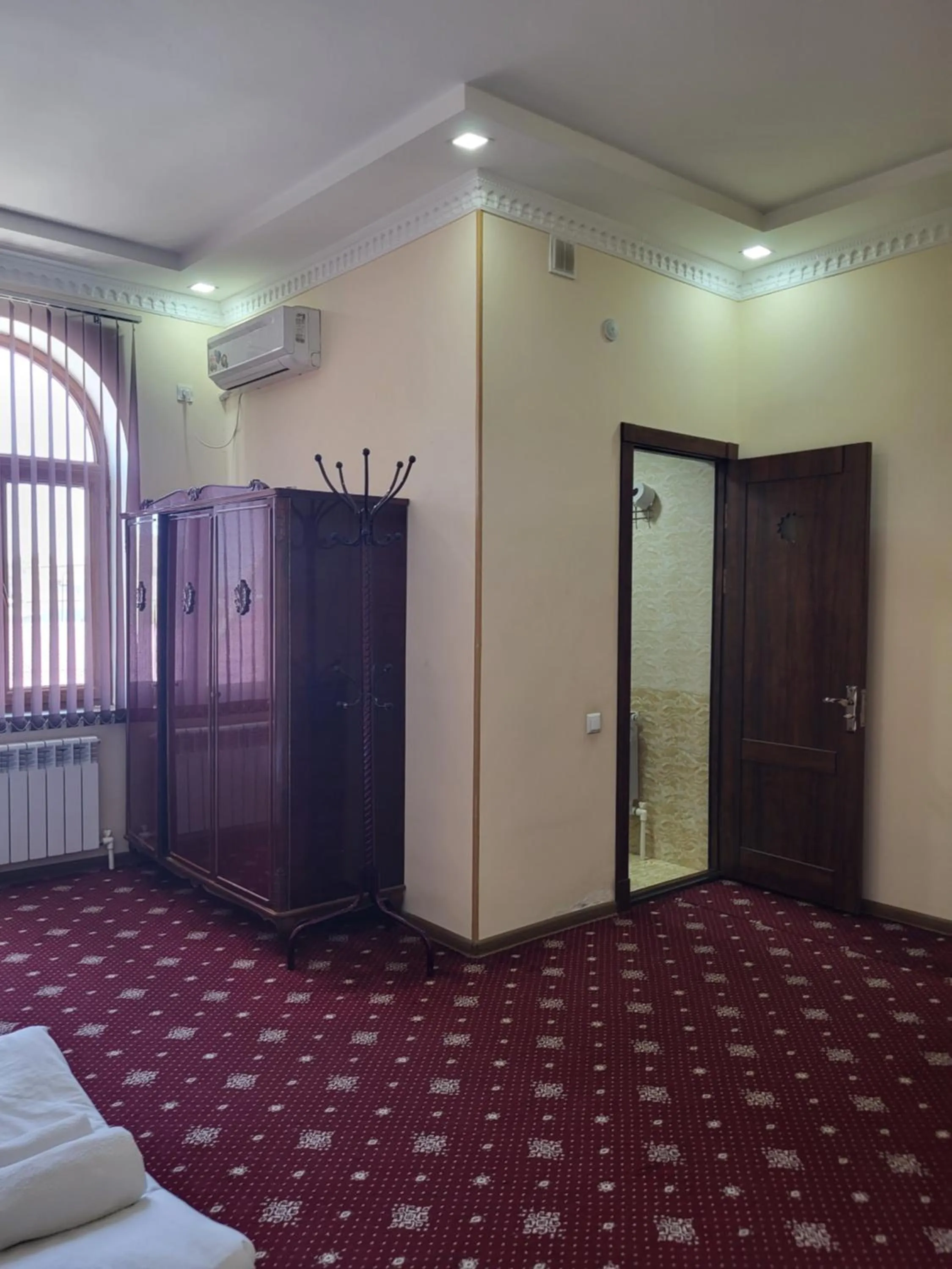 Bed in Dili Orom Hotel