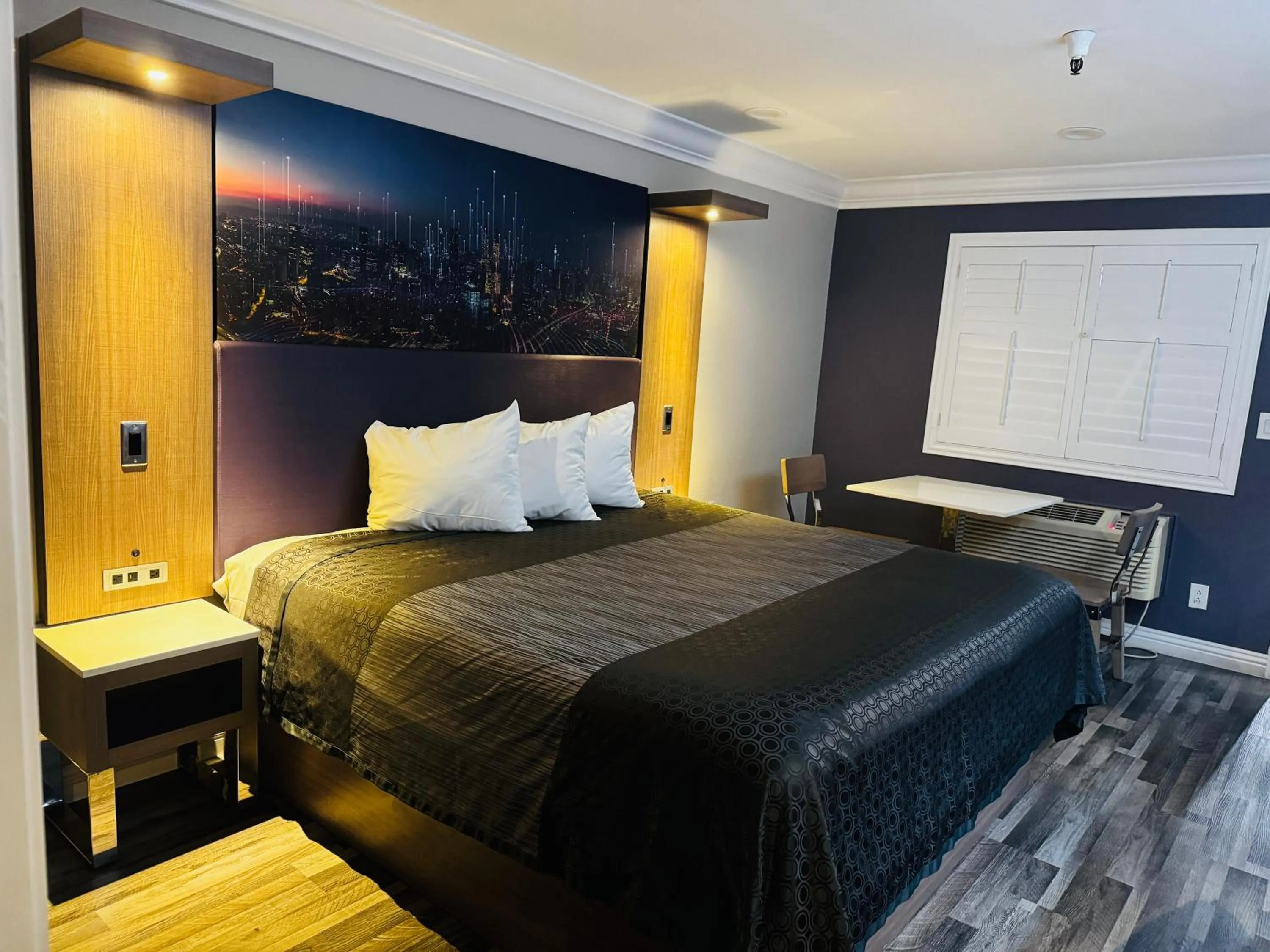 Bed in Paradise Inn-Montebello,Los Angeles