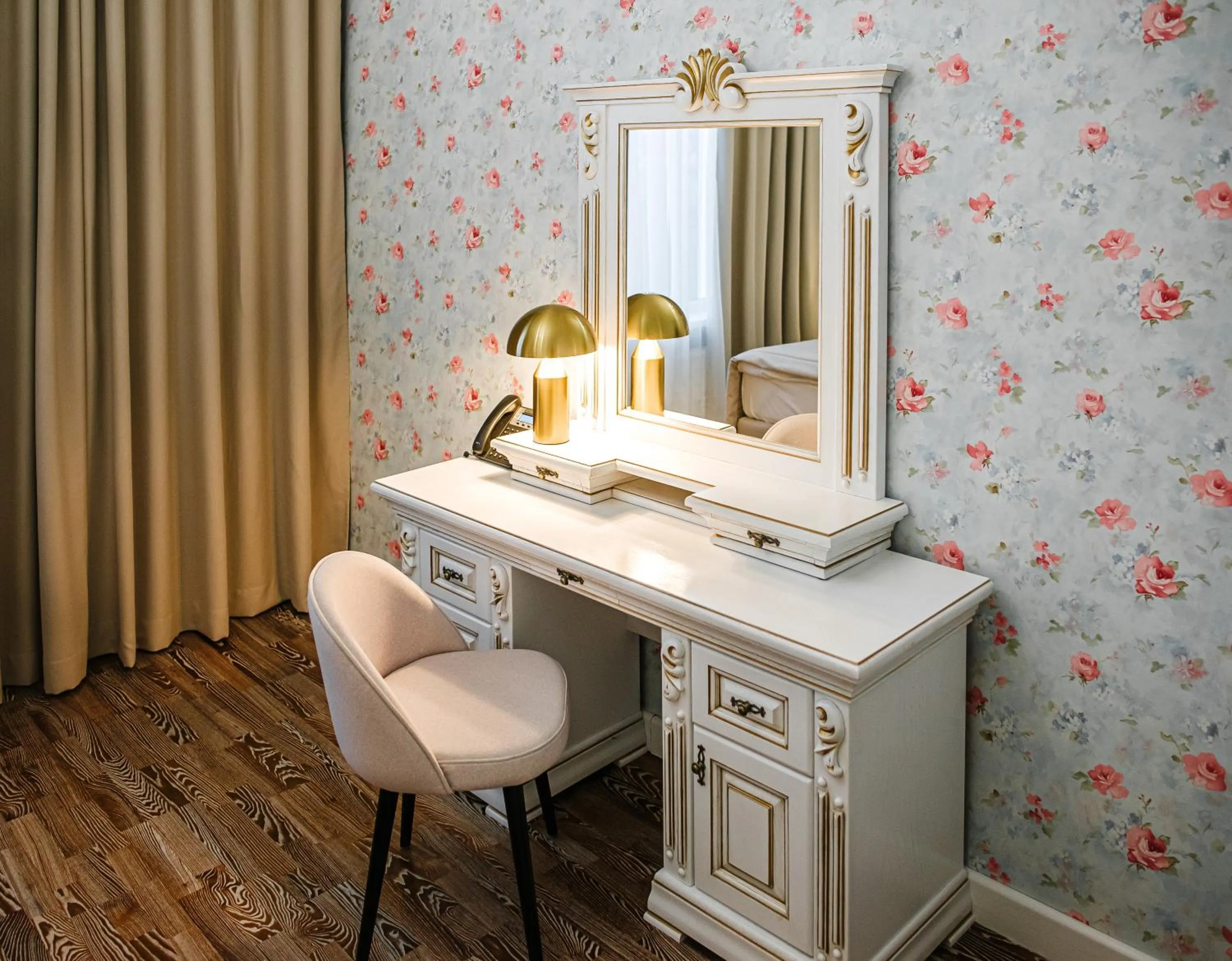 hair dresser in Nadiya Palace & Wellness