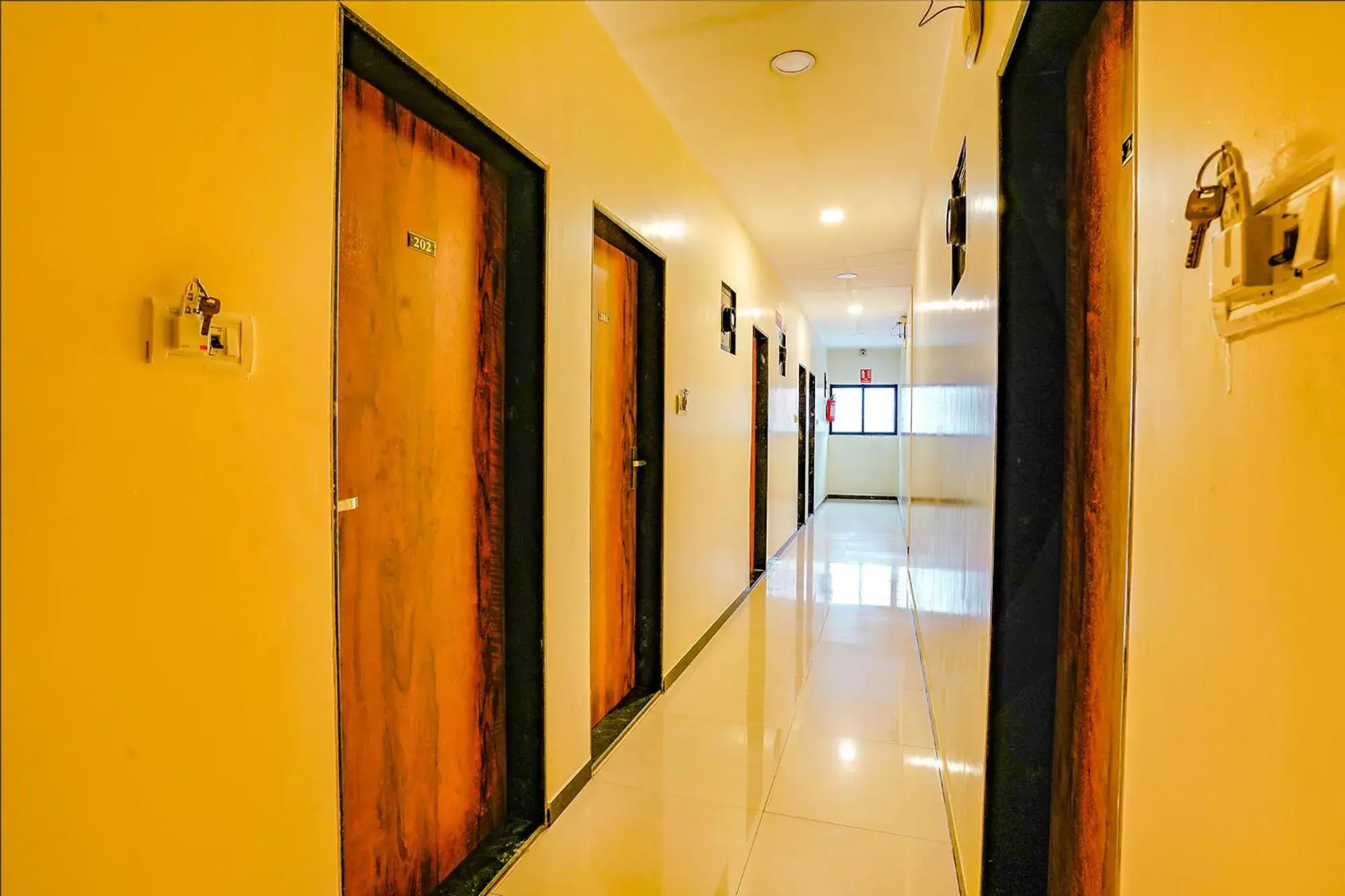 Lobby or reception in FabExpress Prakash Inn - Nr Mumbai International Airport Lobby or reception in FabExpress Prakash Inn - Nr Mumbai International Airport