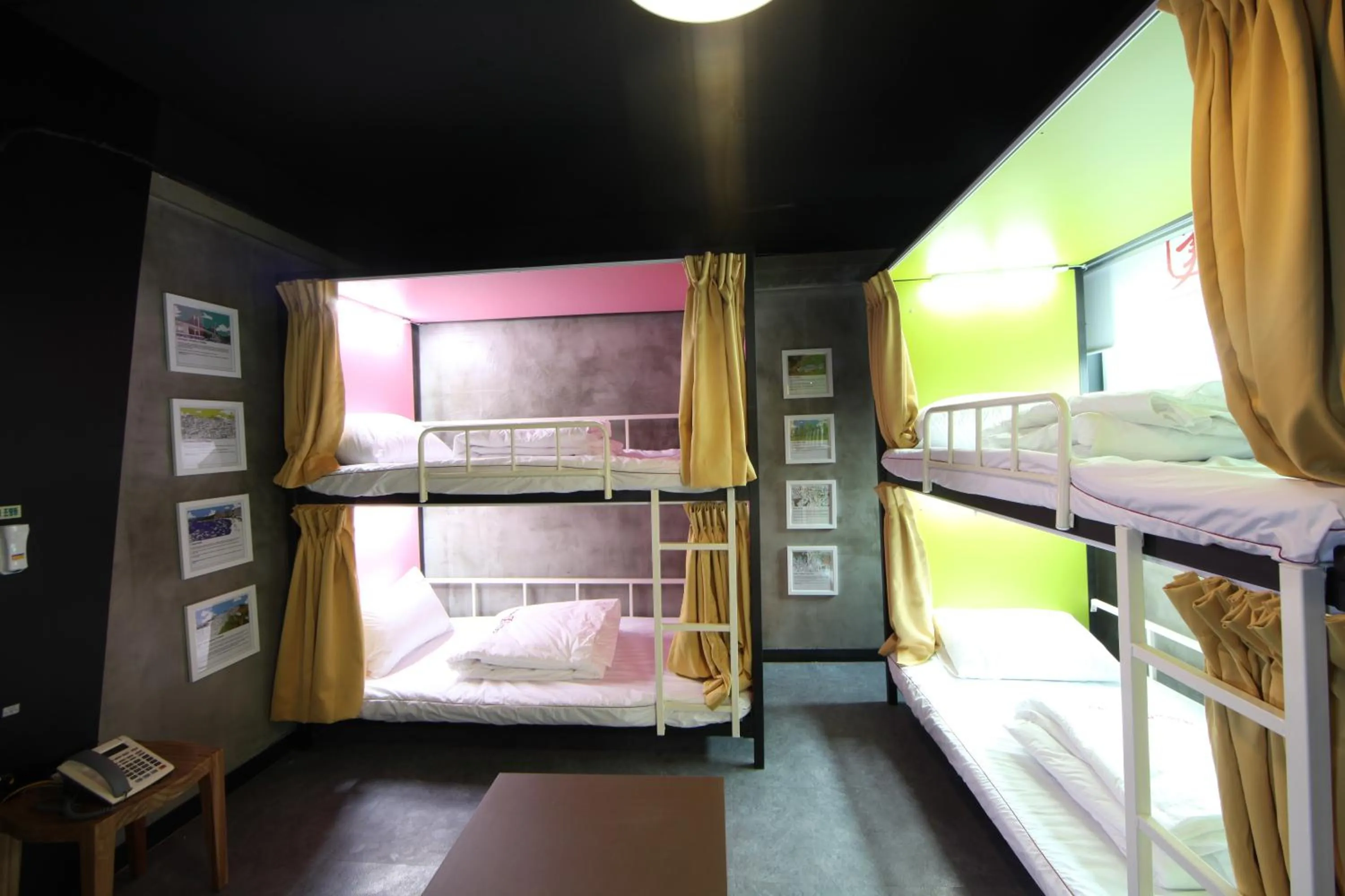 Decorative detail, Bed in Calli Hostel