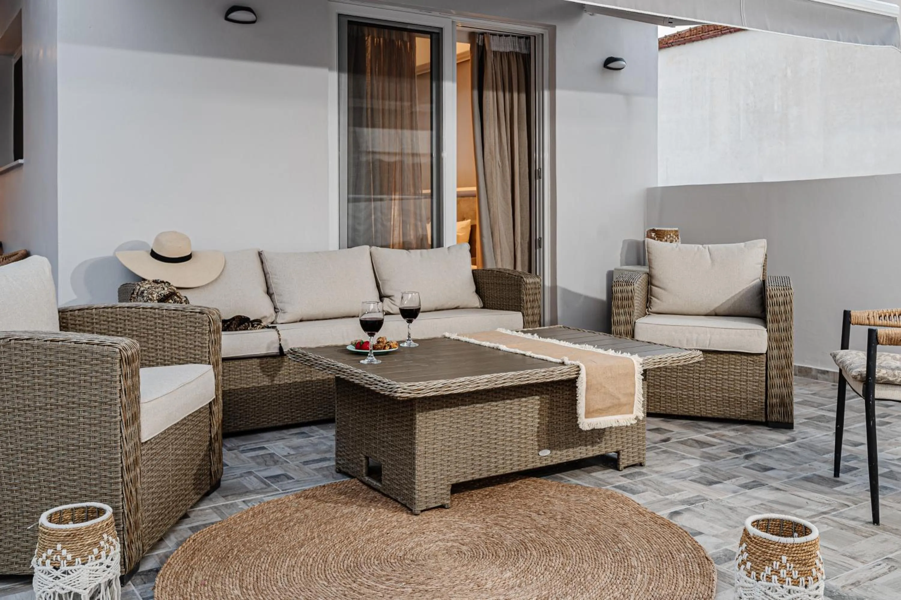 Seating area in AMINA APARTMENTS