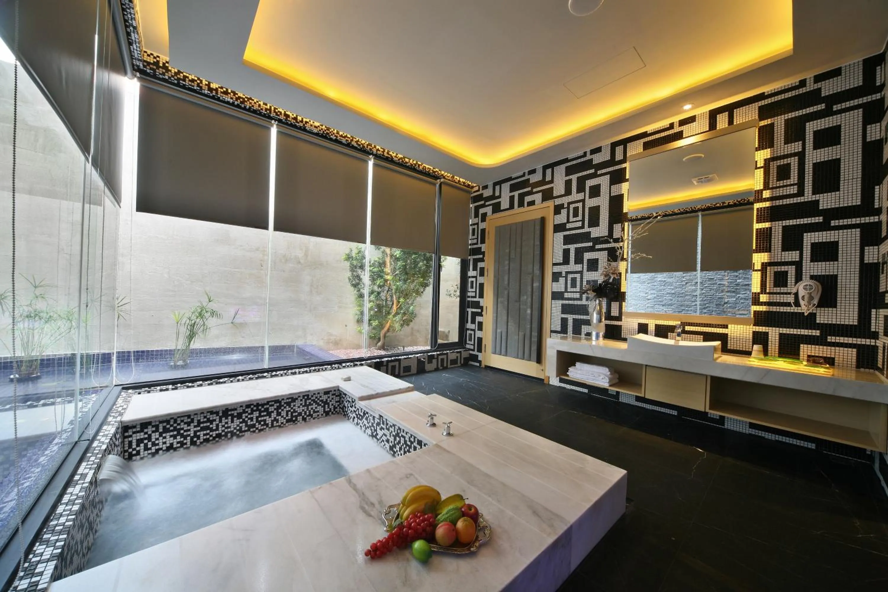 Bathroom in Han Guan Motel