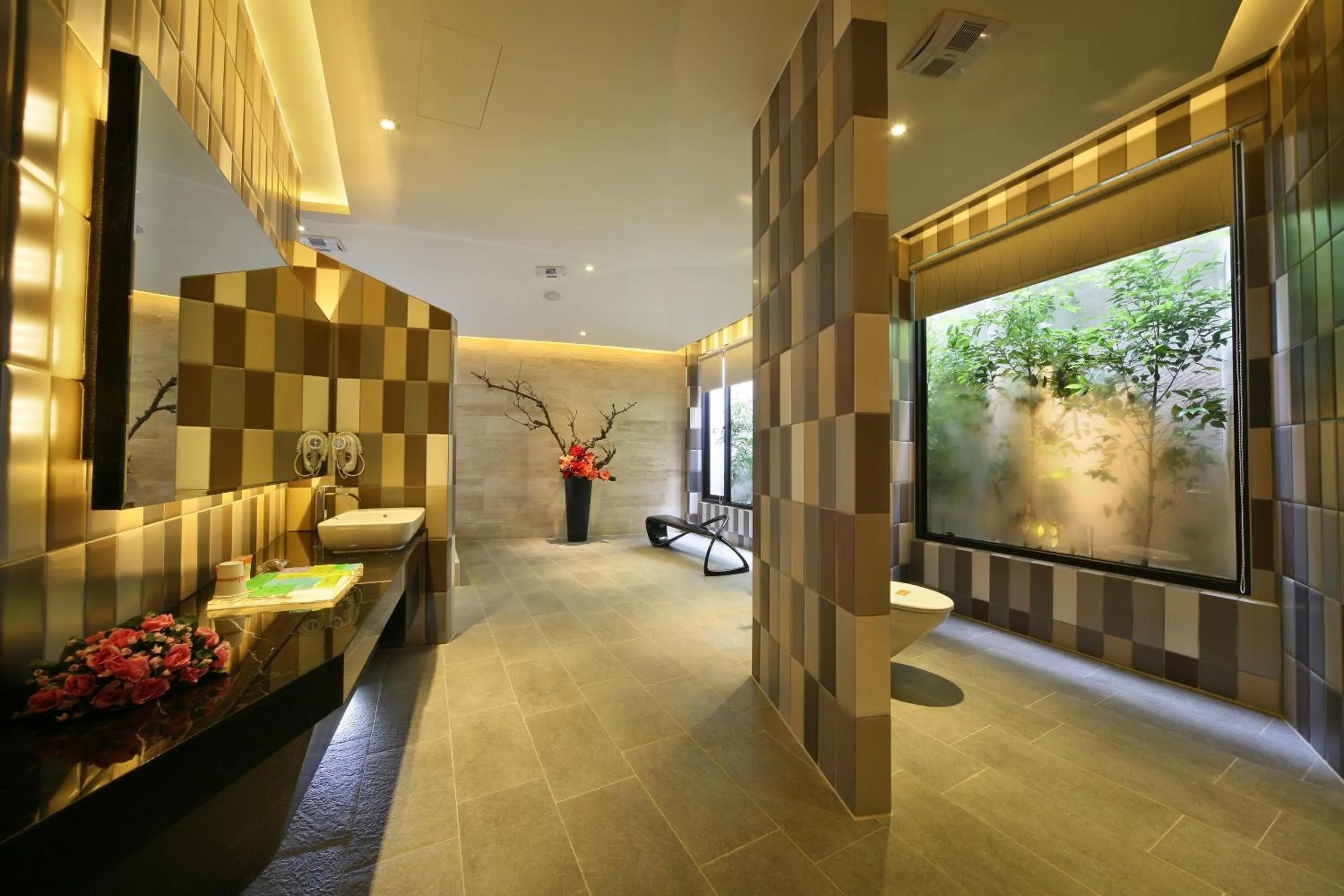 Bathroom in Han Guan Motel