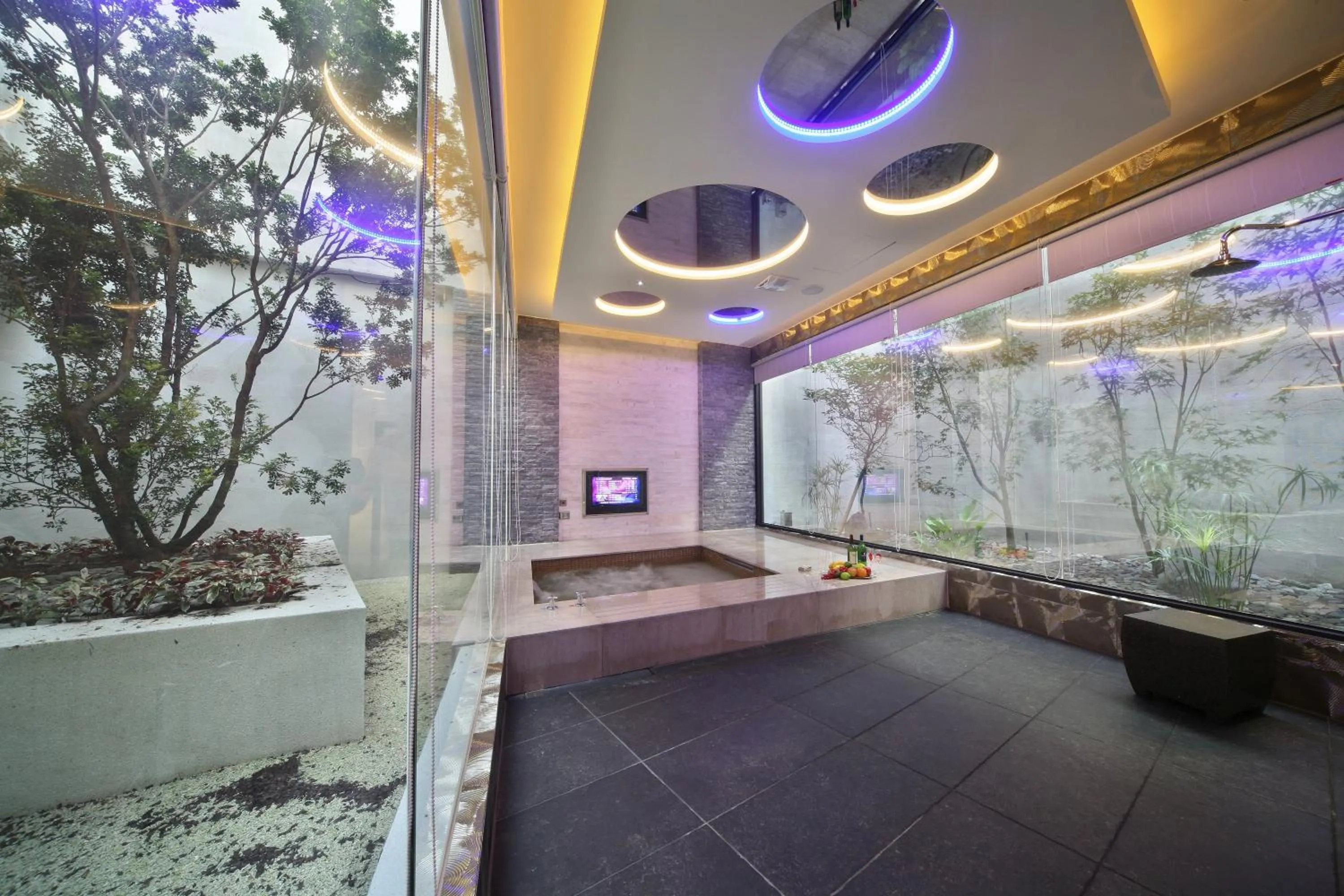 Bathroom in Han Guan Motel