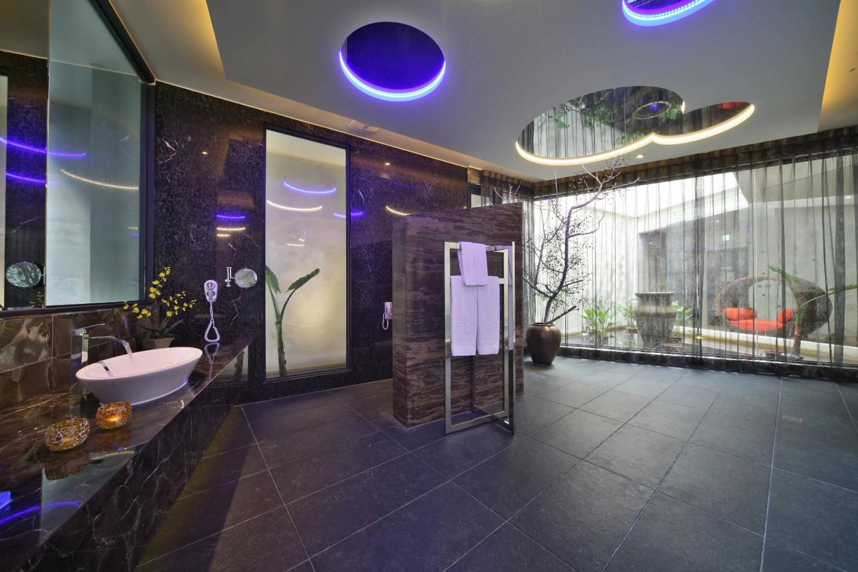 Bathroom in Han Guan Motel