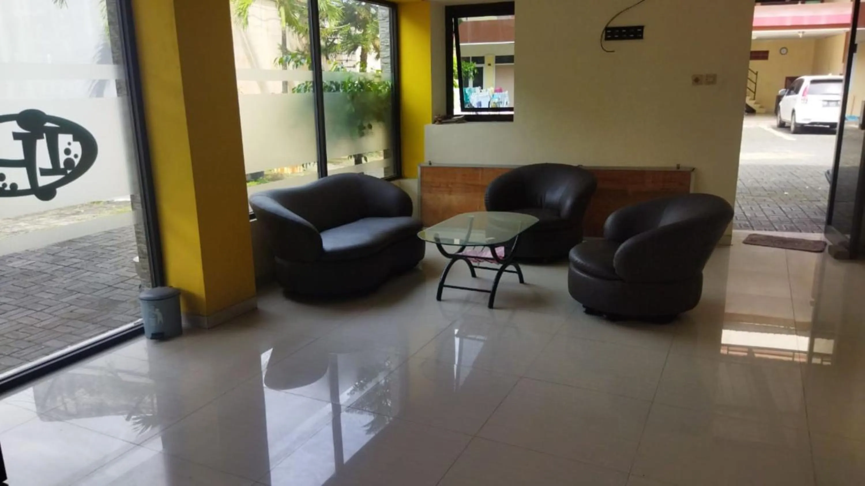 Lobby or reception in Homestay Tentrem Simpang Lima