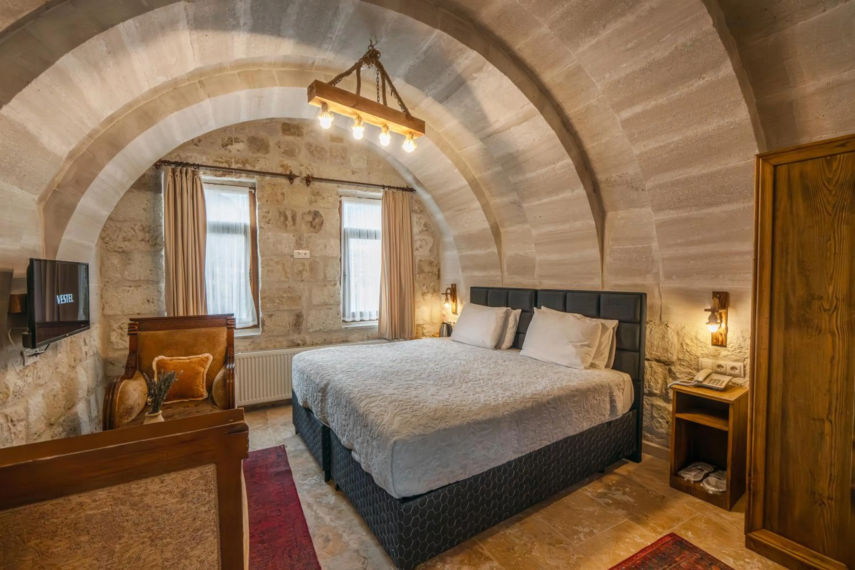 Bed in Belenus Cave House