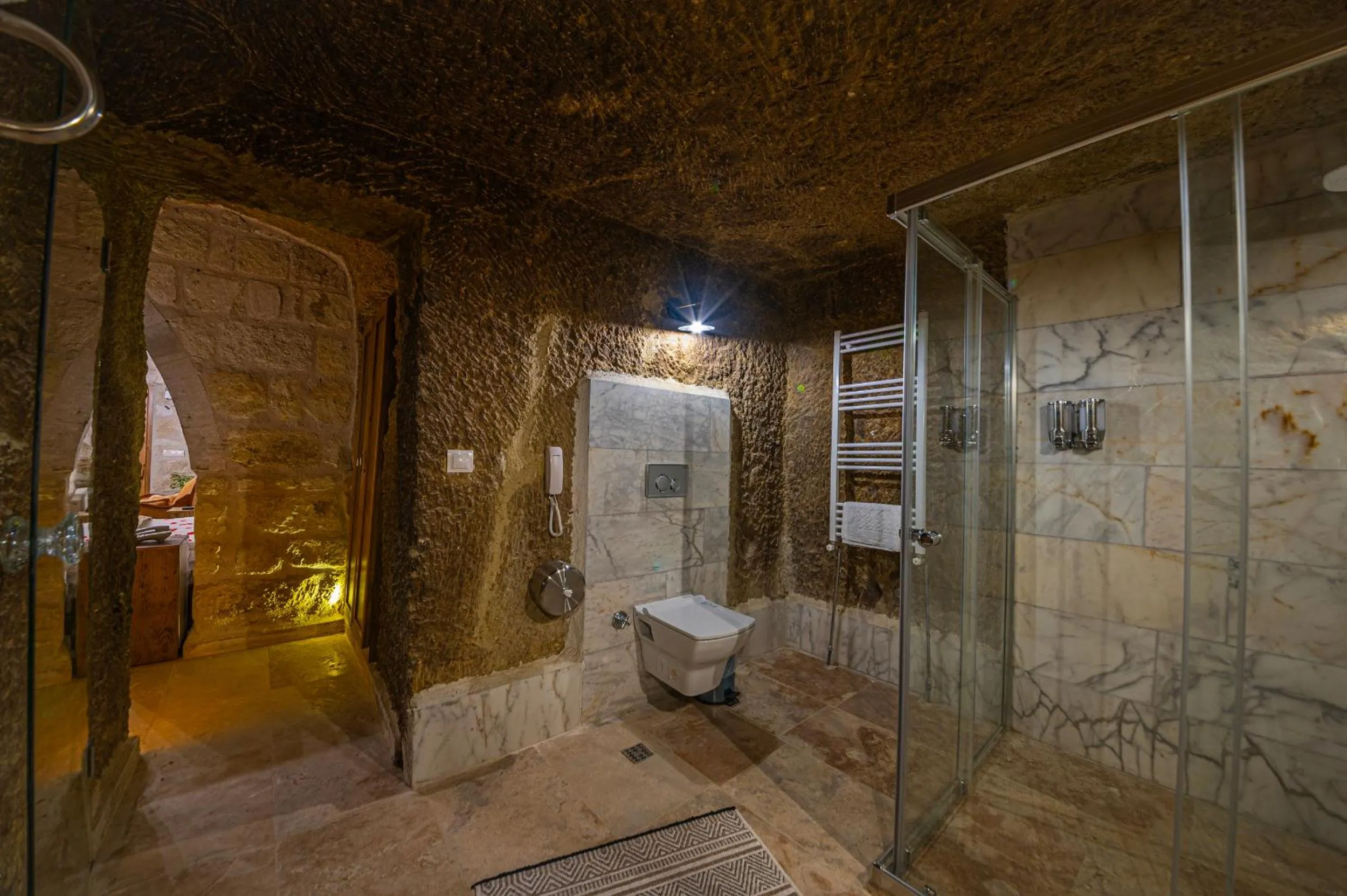 Shower in Belenus Cave House