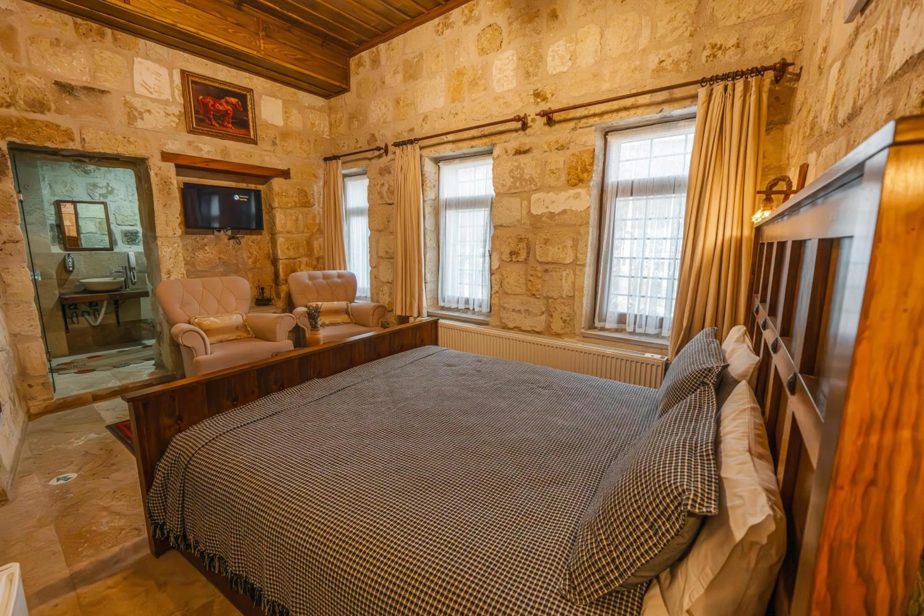 TV and multimedia, Bed in Belenus Cave House