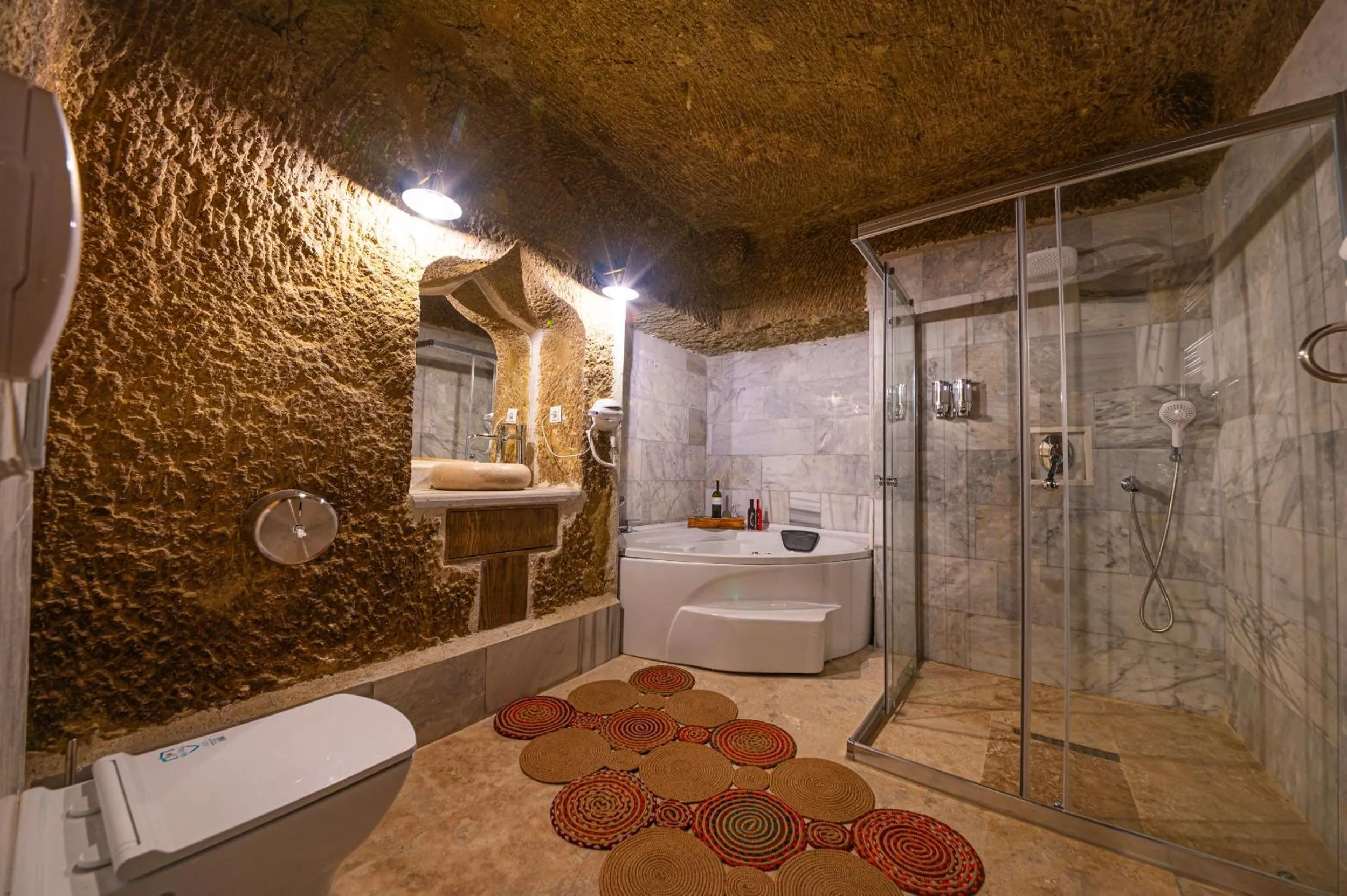 Shower in Belenus Cave House