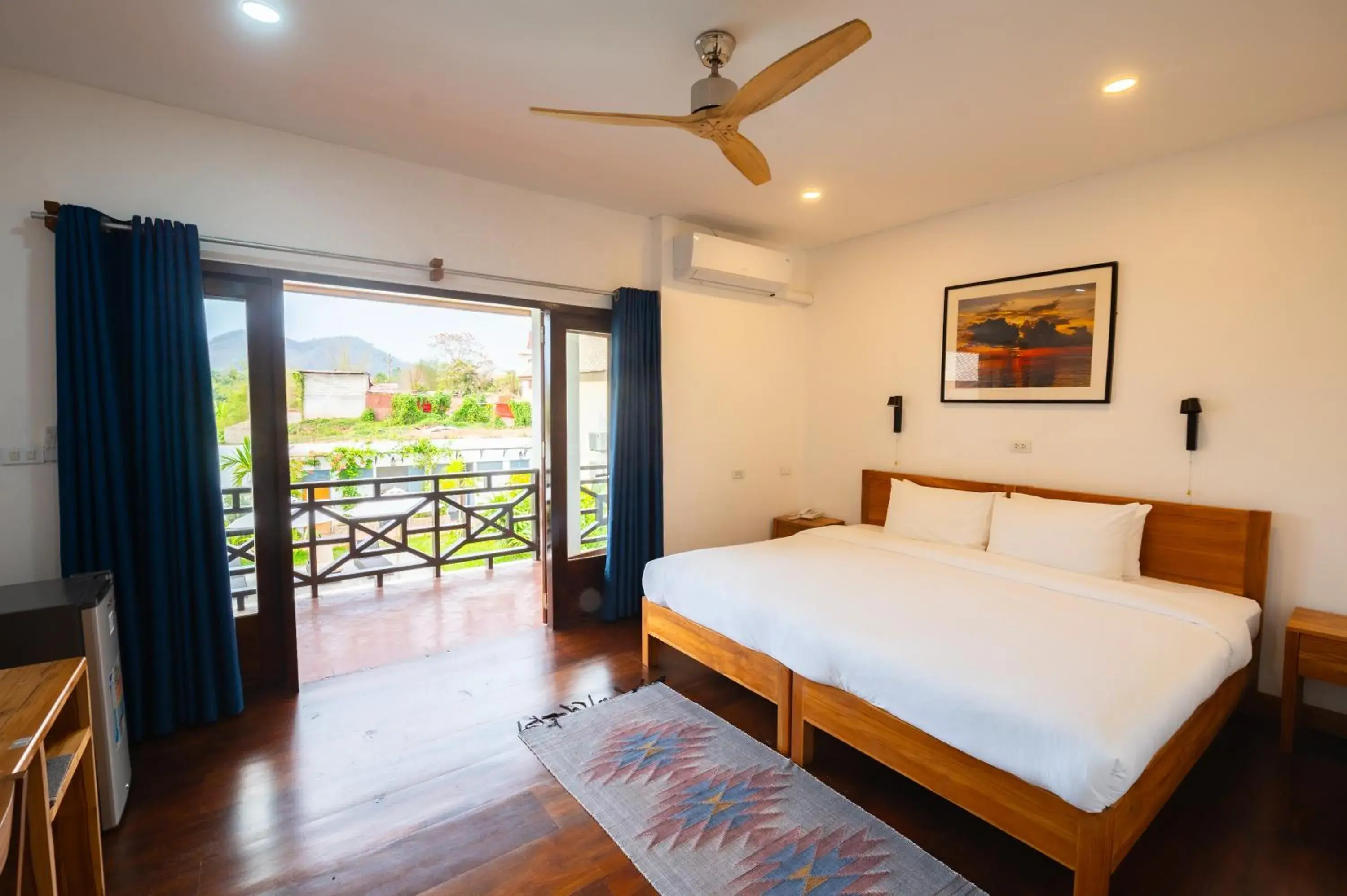 Bed in Madilao Hotel Bed in Madilao Hotel