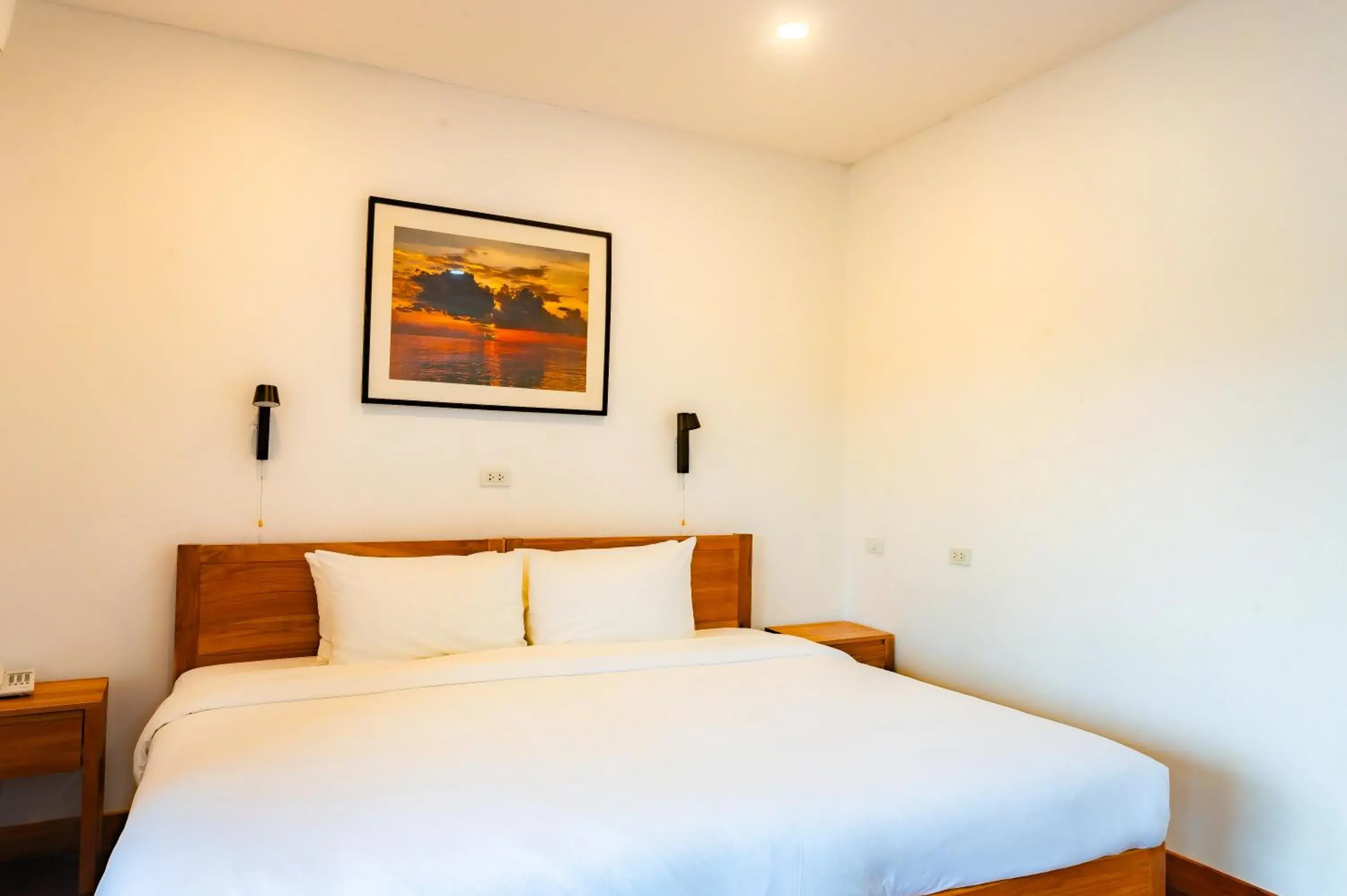 Bed in Madilao Hotel Bed in Madilao Hotel