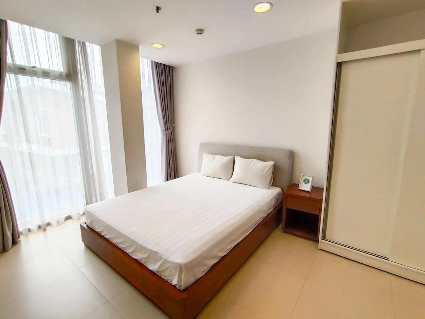 Bed in Glenwood Residences