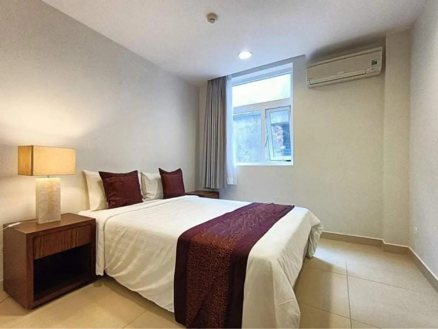 Bed in Glenwood Residences