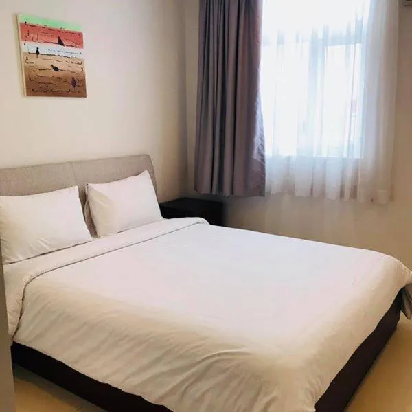 Bed in Glenwood Residences