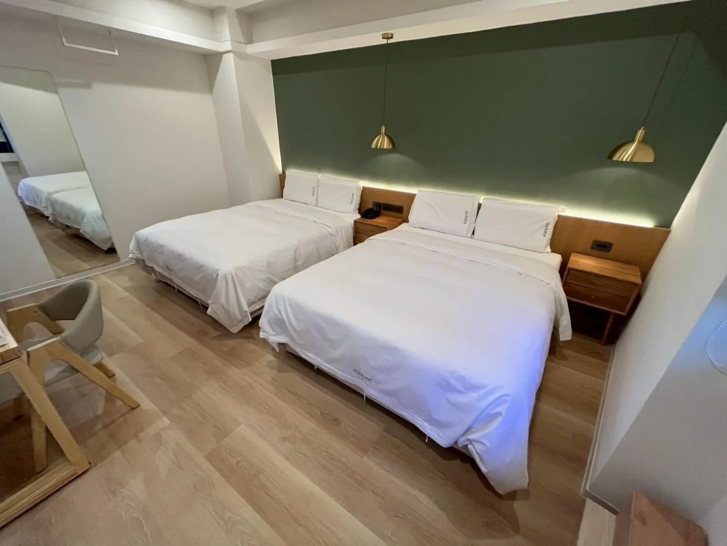 Photo of the whole room, Bed in Fooyee Hotel Wenxin Zhongqing