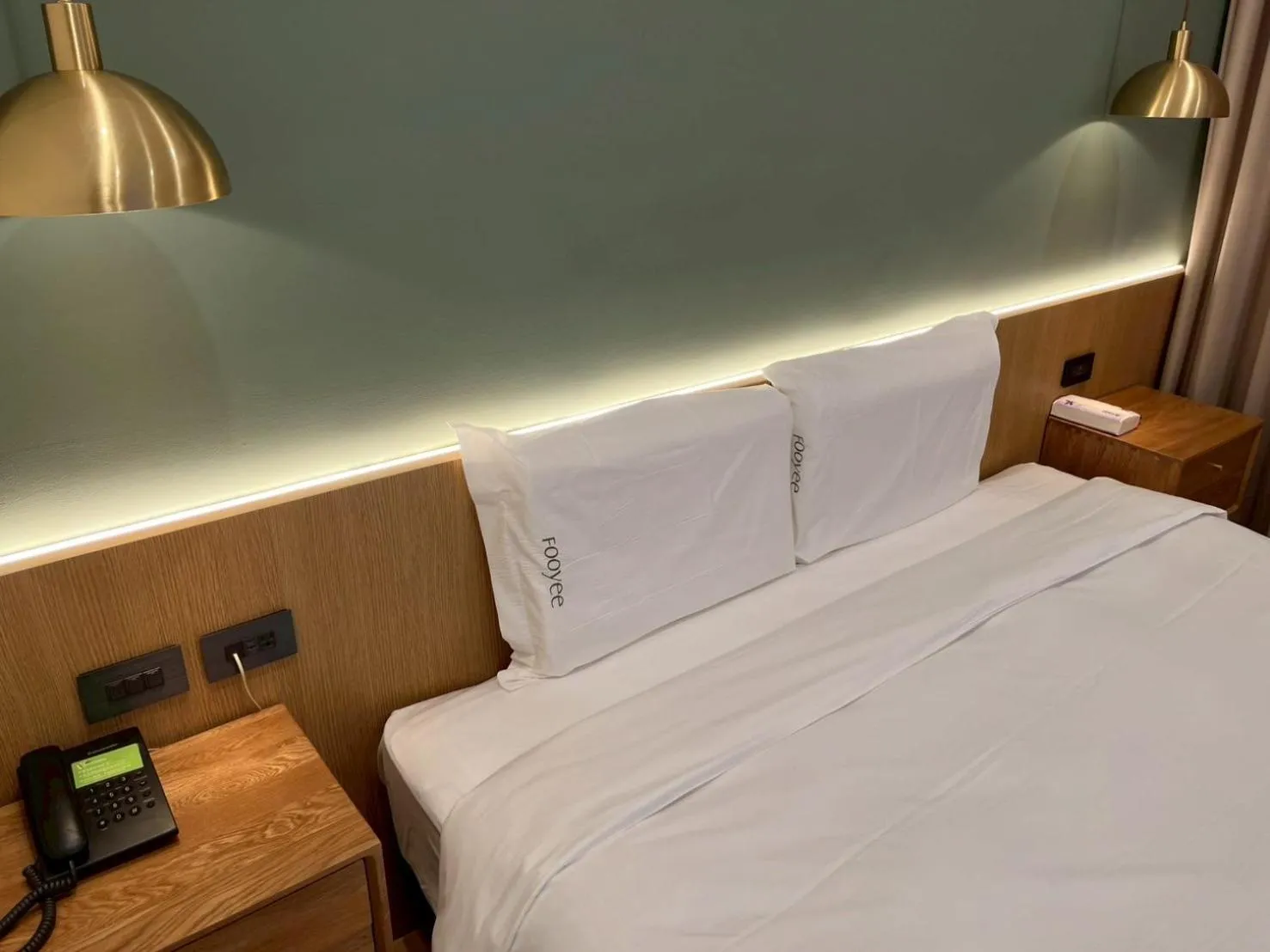 Photo of the whole room, Bed in Fooyee Hotel Wenxin Zhongqing