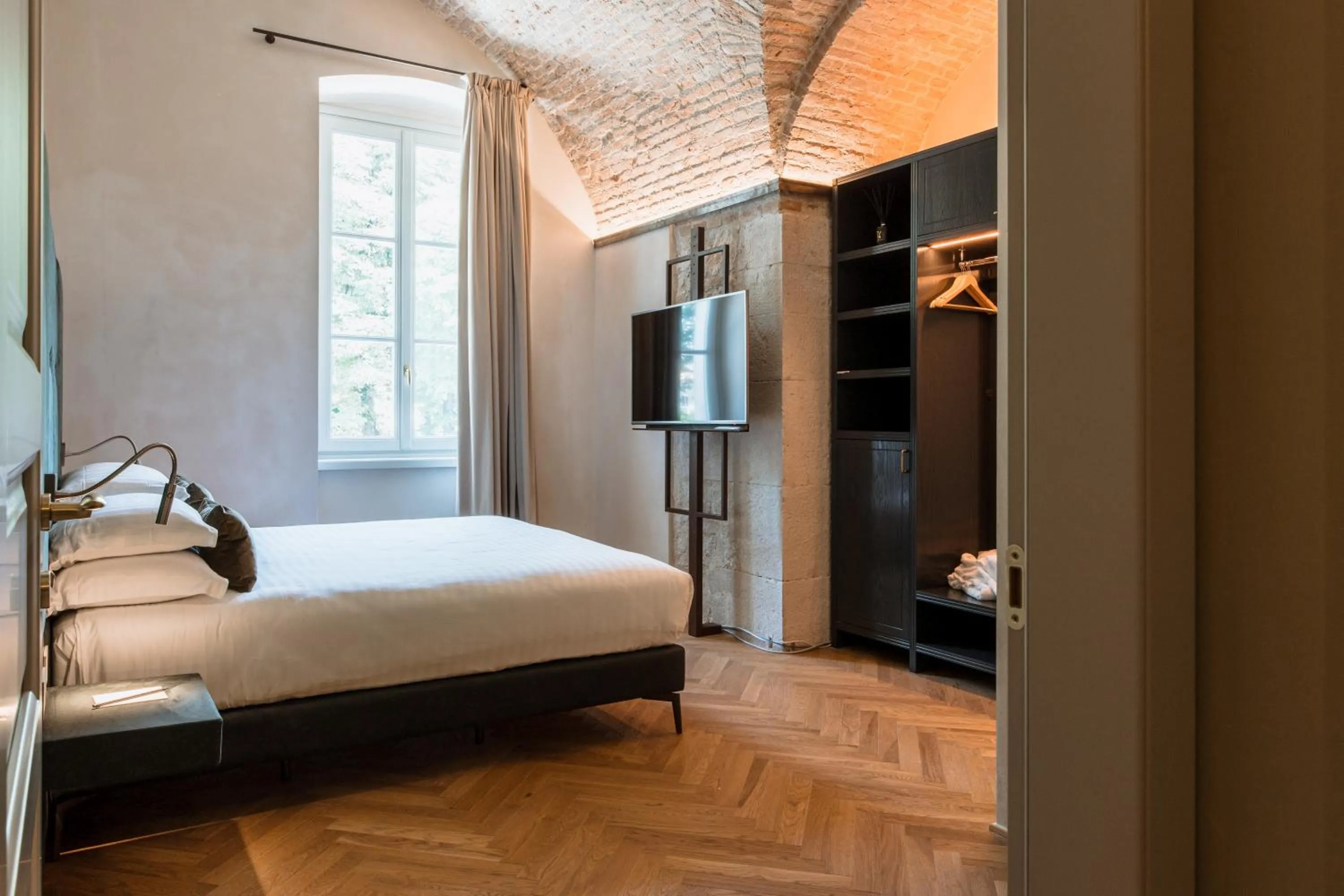 Bed in Pavillon Suite