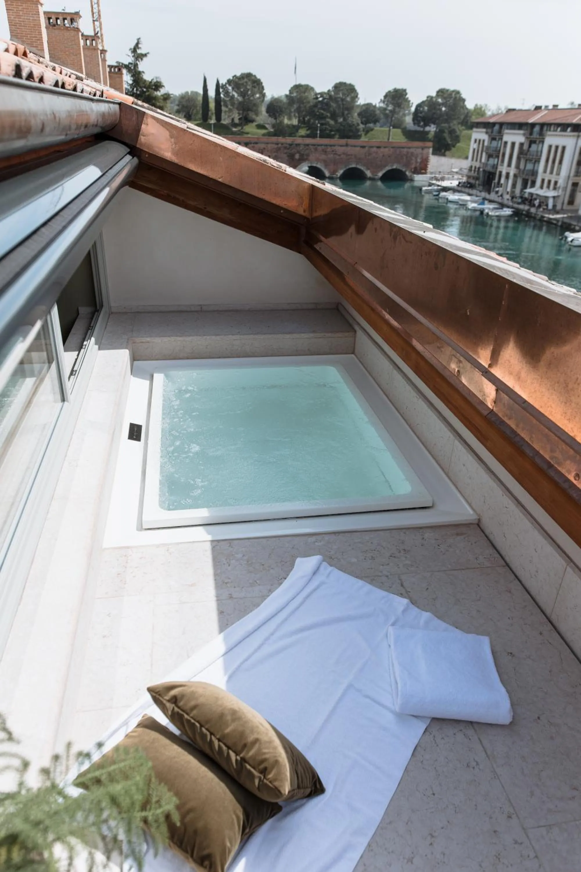 Hot Tub in Pavillon Suite