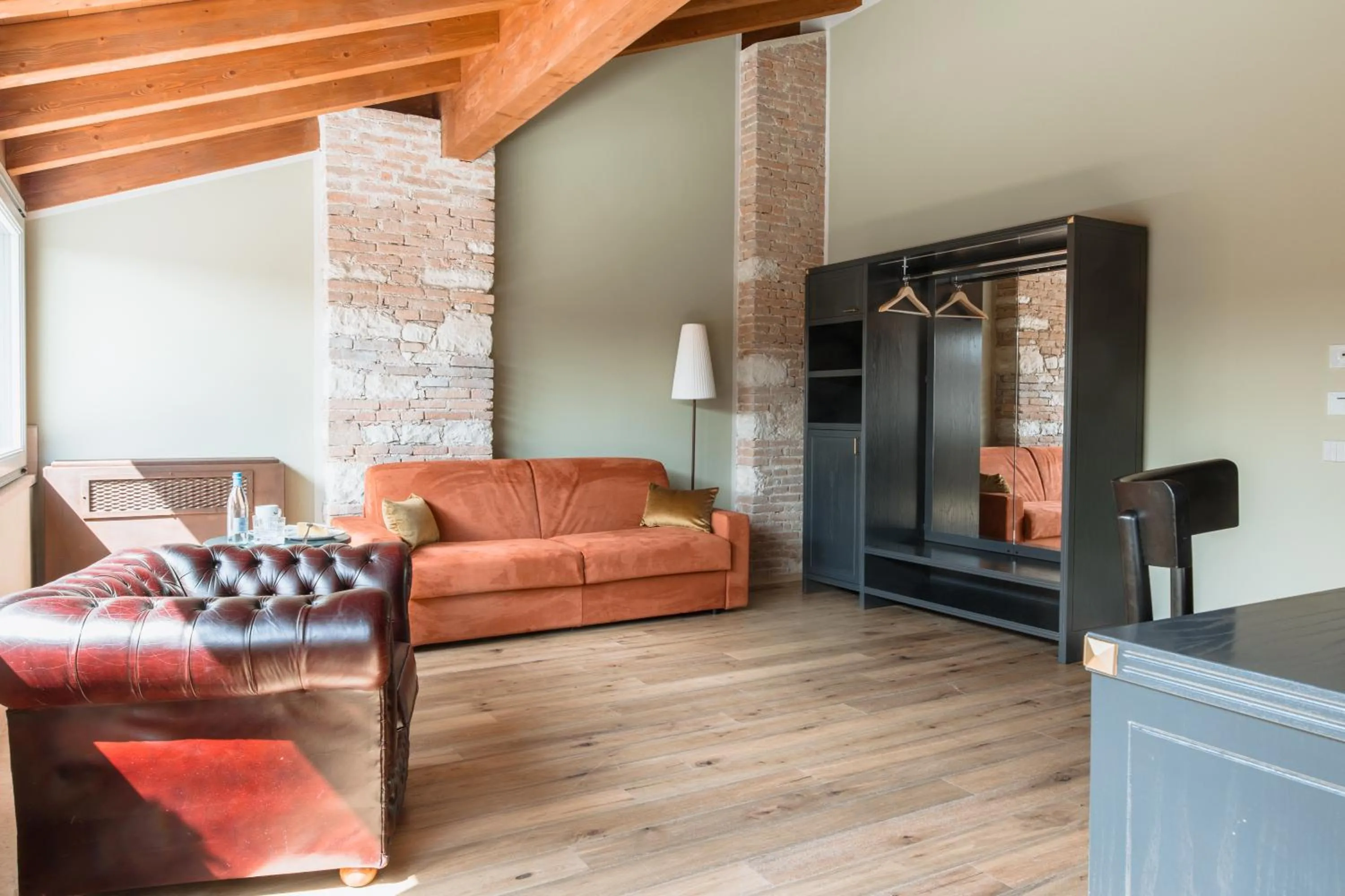 Living room in Pavillon Suite