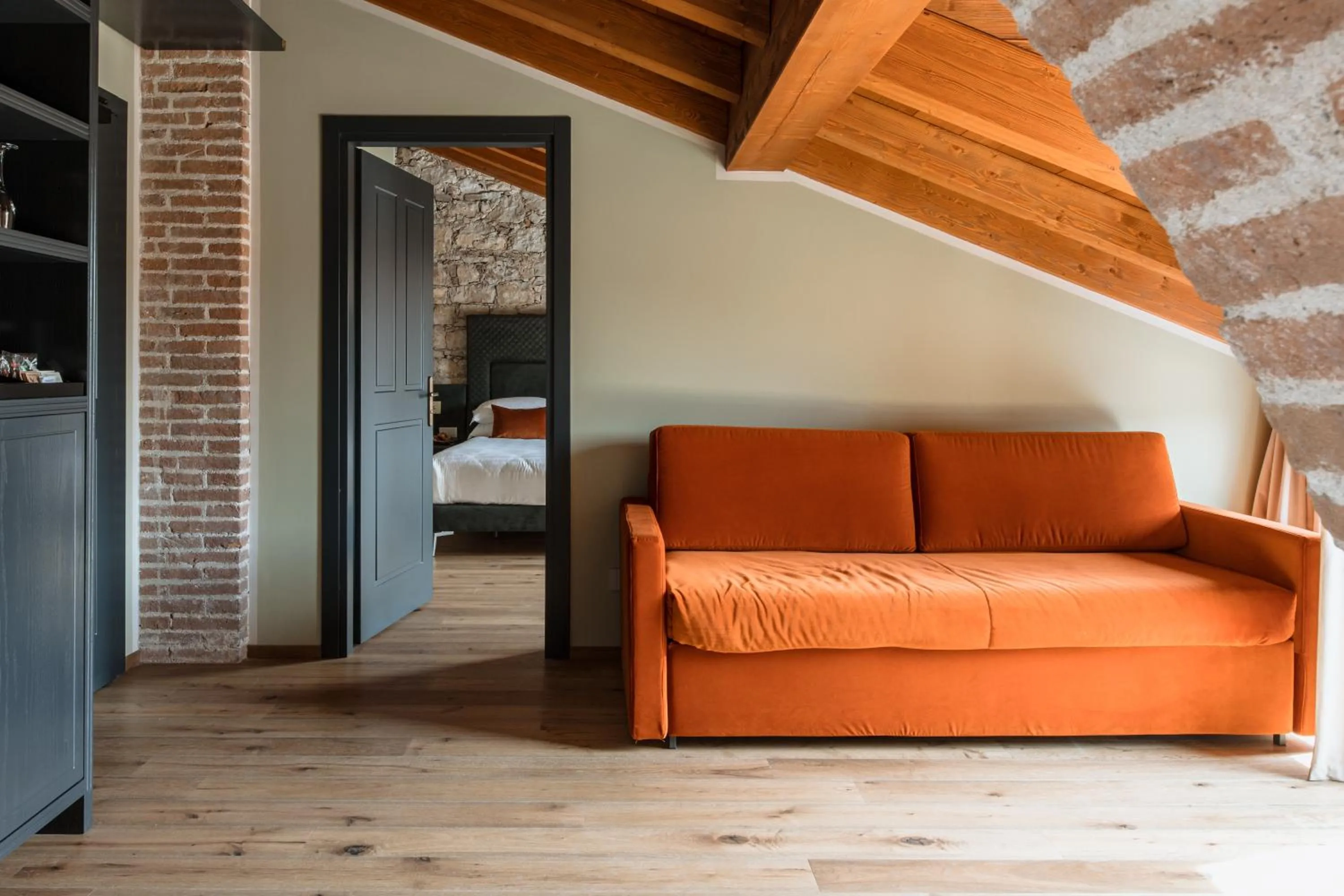 Living room, Bed in Pavillon Suite