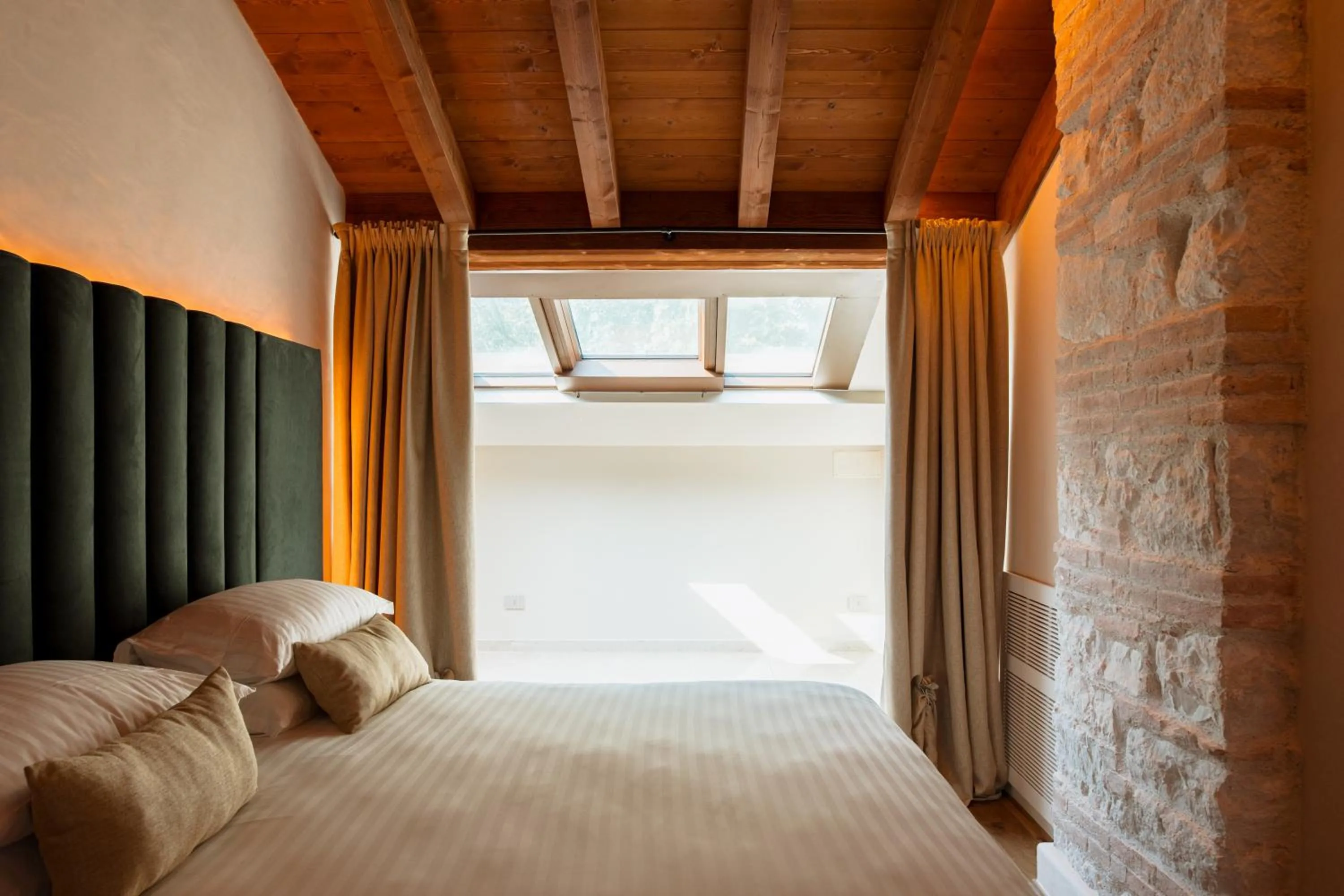 Bed in Pavillon Suite