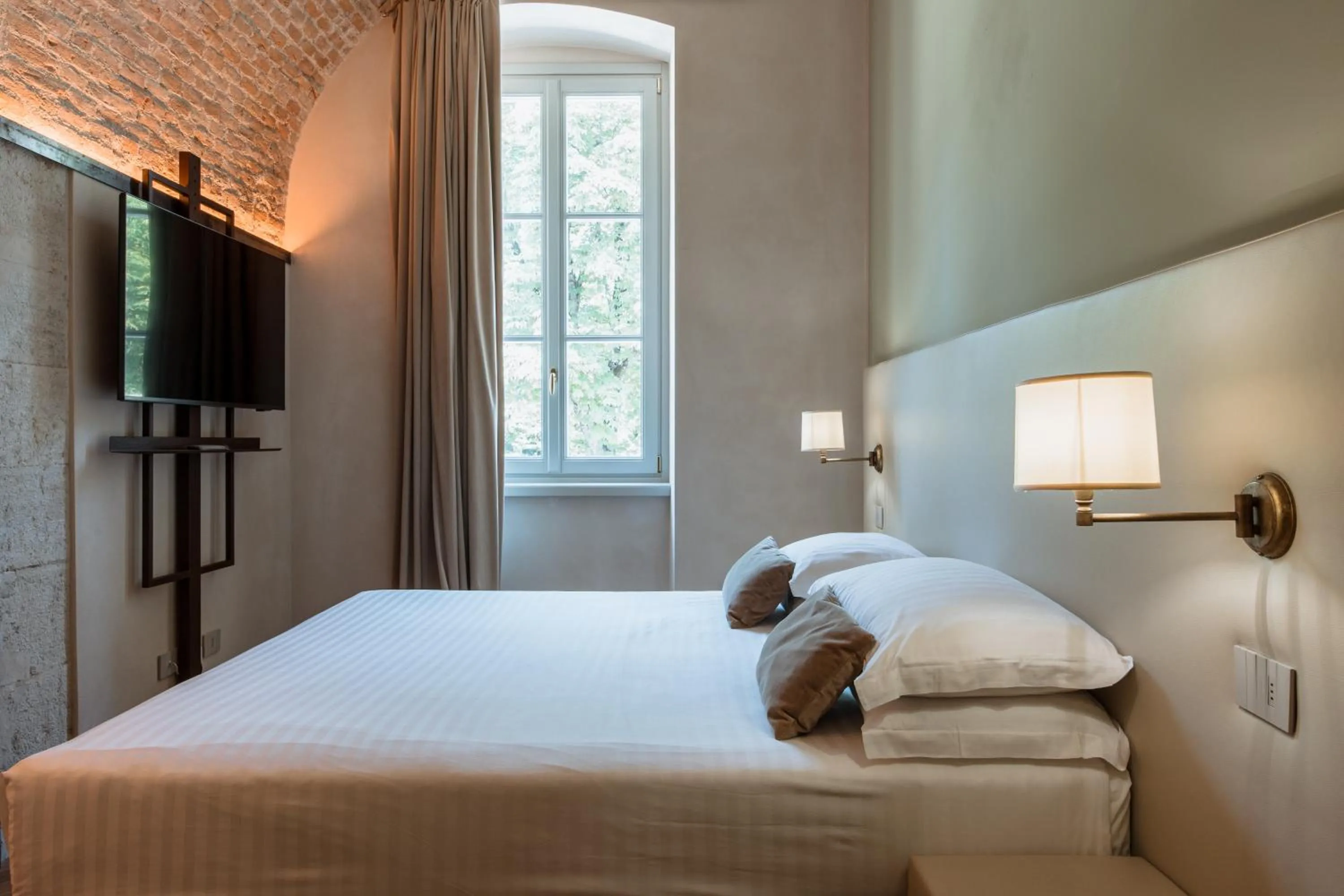 TV and multimedia, Bed in Pavillon Suite