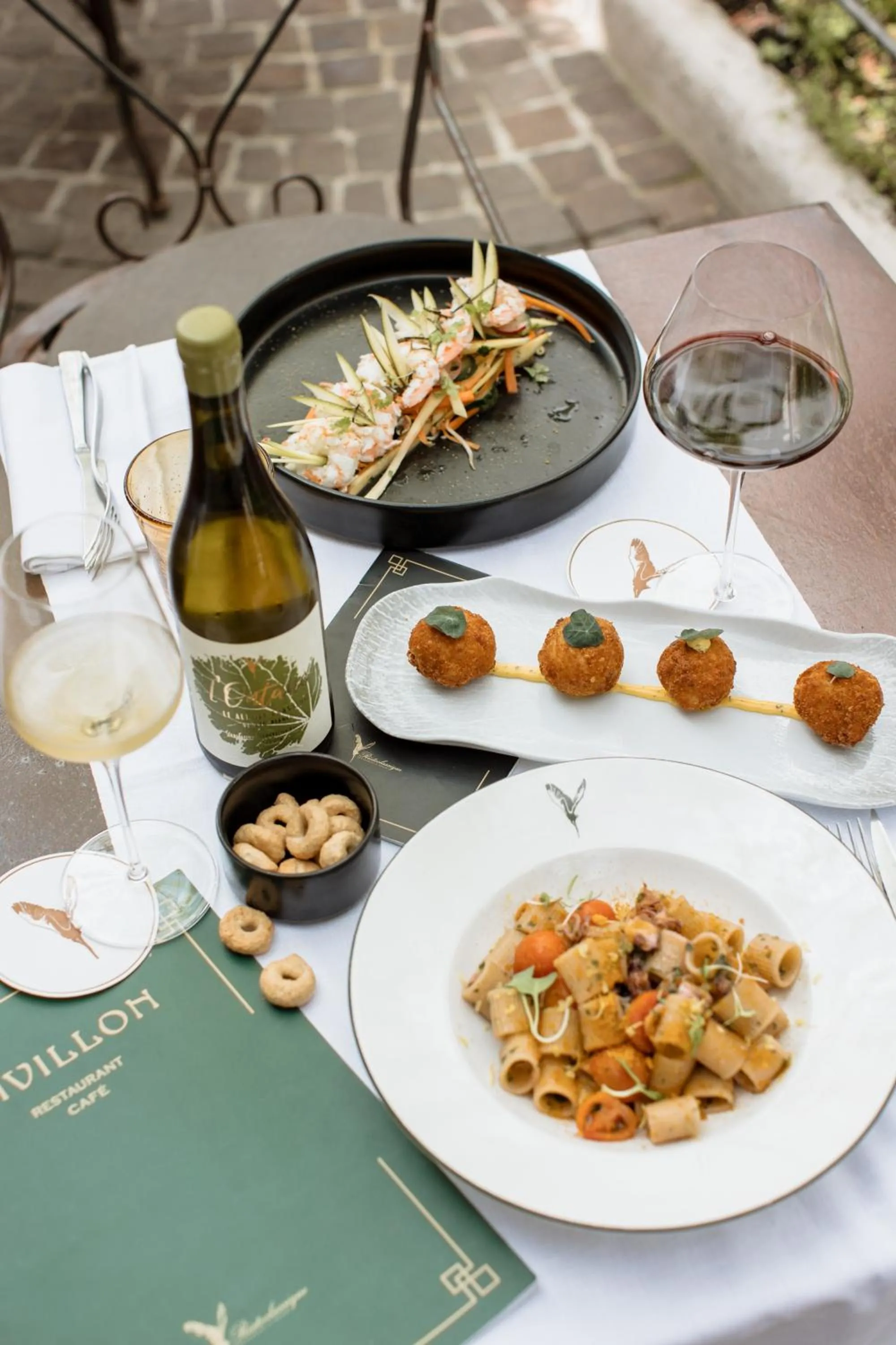 Lunch in Pavillon Suite