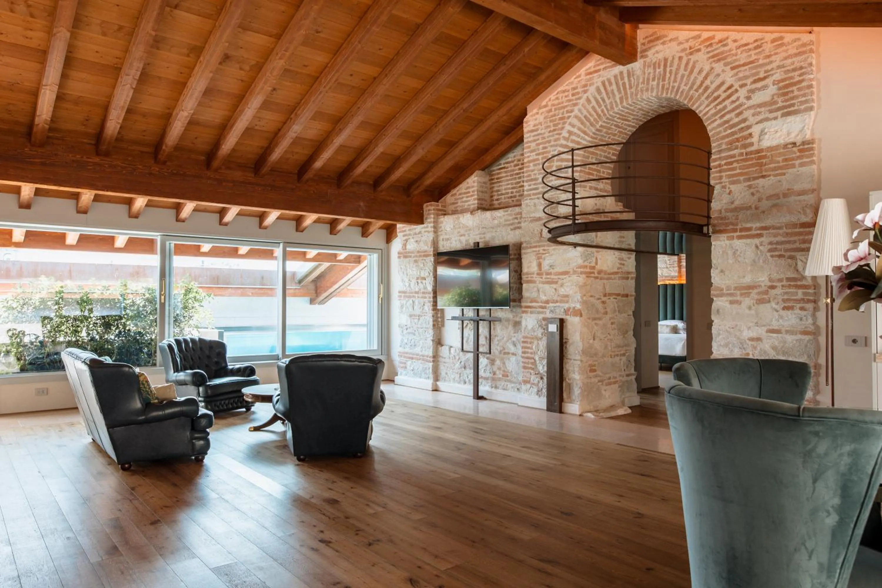 Living room in Pavillon Suite