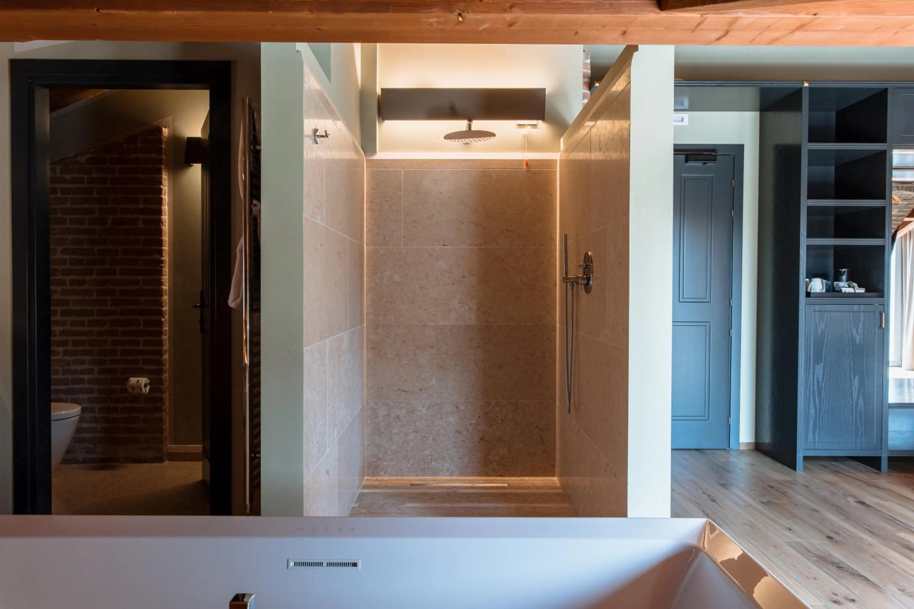 Shower in Pavillon Suite
