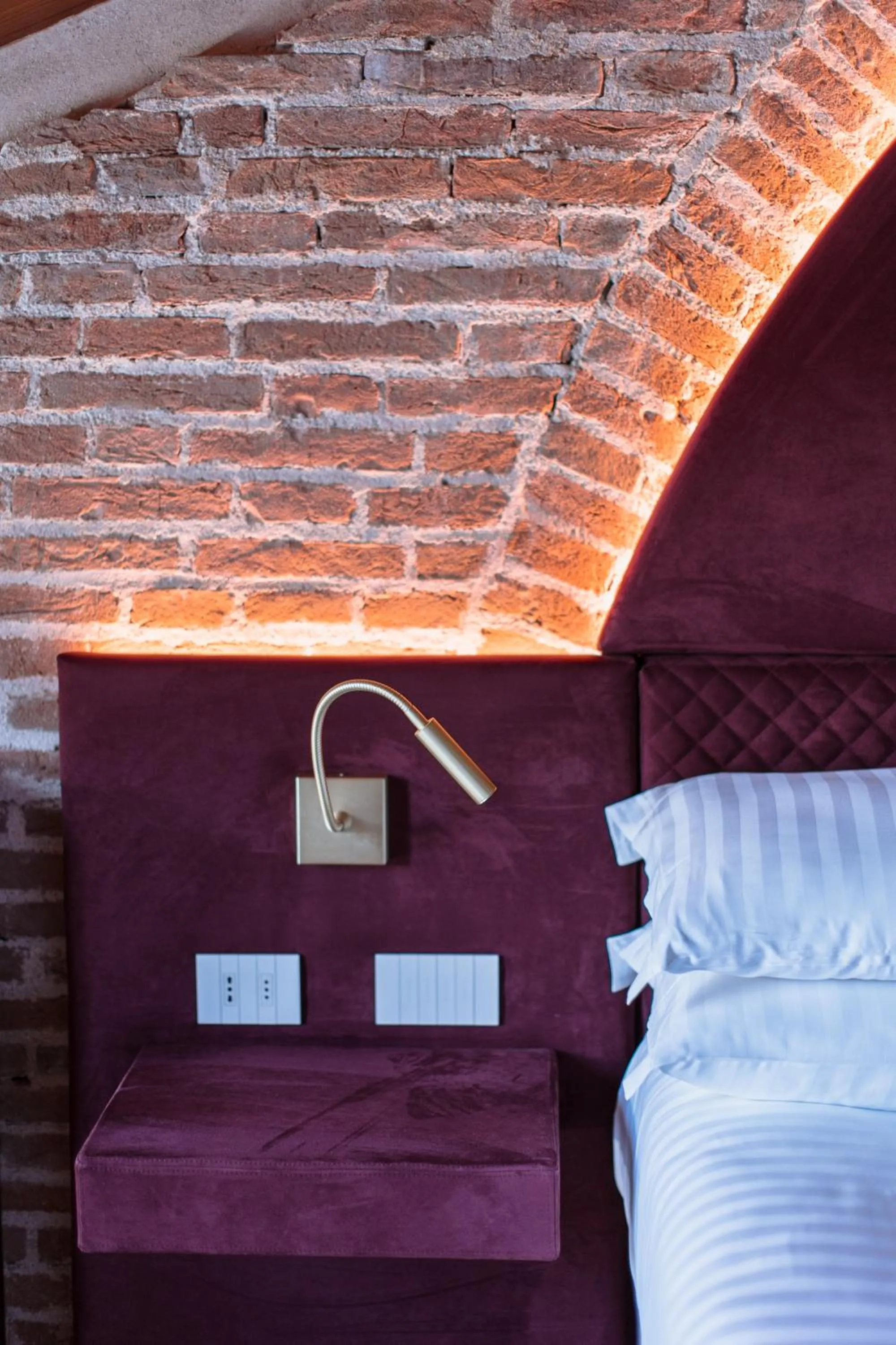 Bedroom, Bed in Pavillon Suite