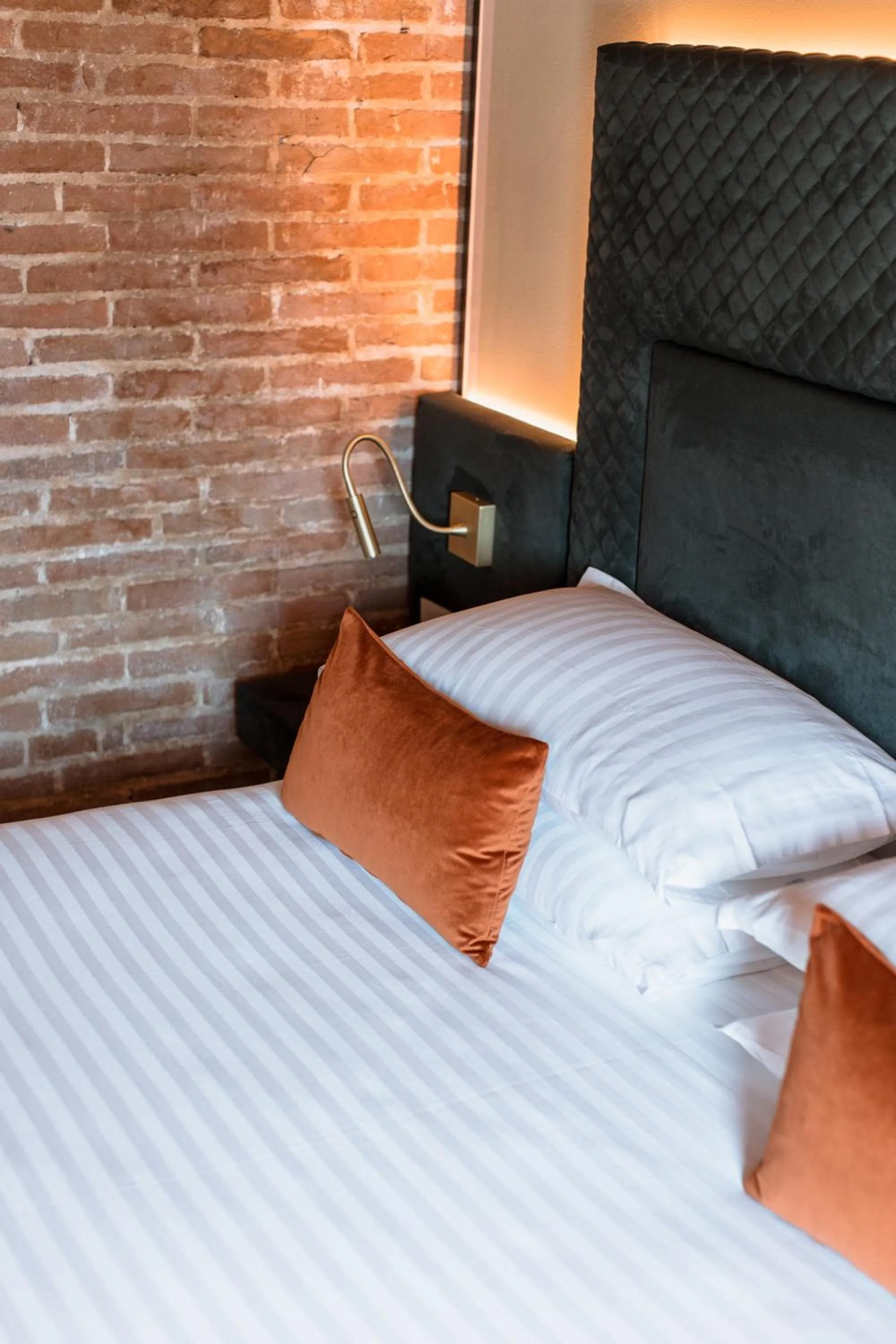 Bedroom, Bed in Pavillon Suite