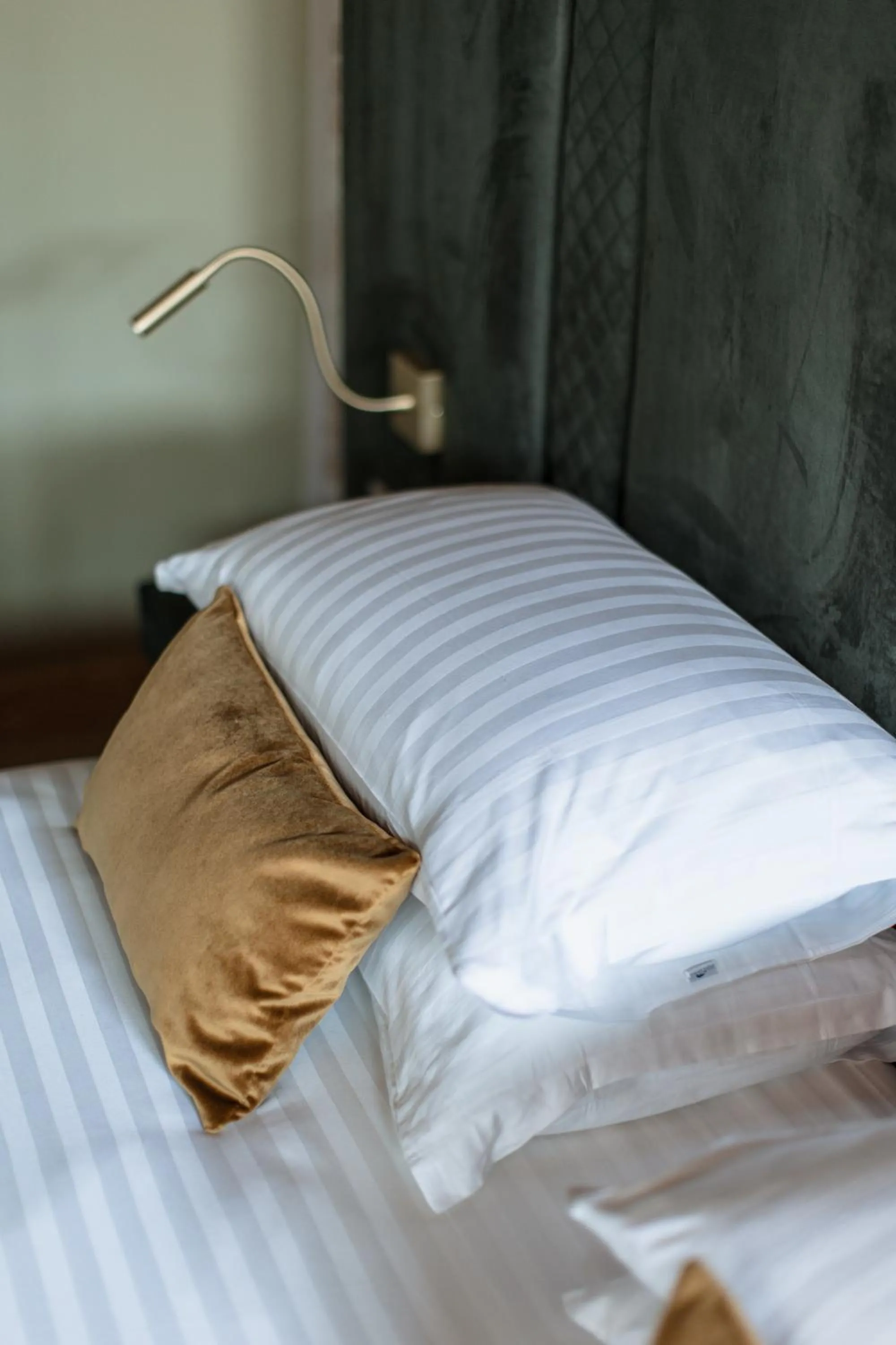 Bedroom, Bed in Pavillon Suite