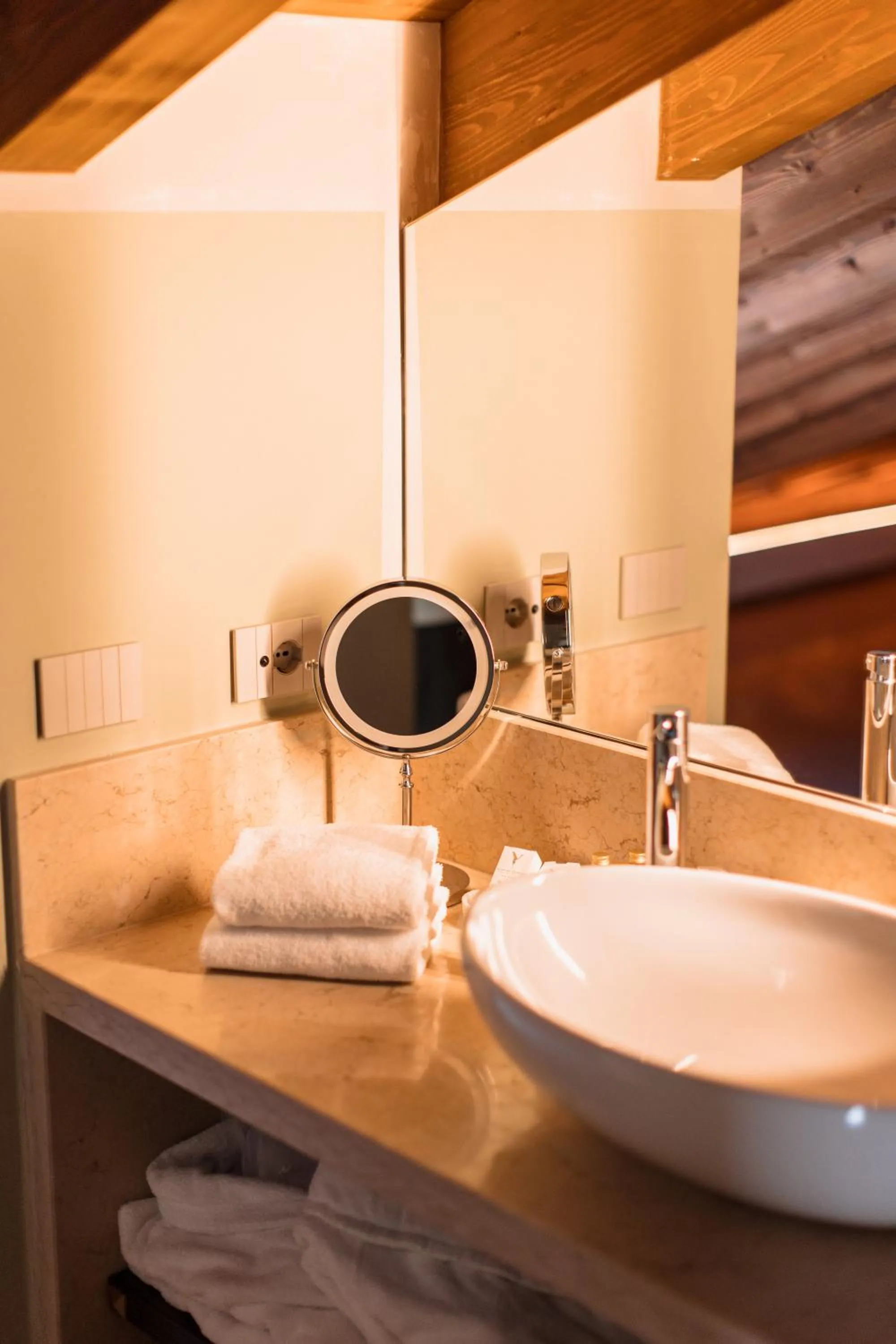 Bathroom in Pavillon Suite