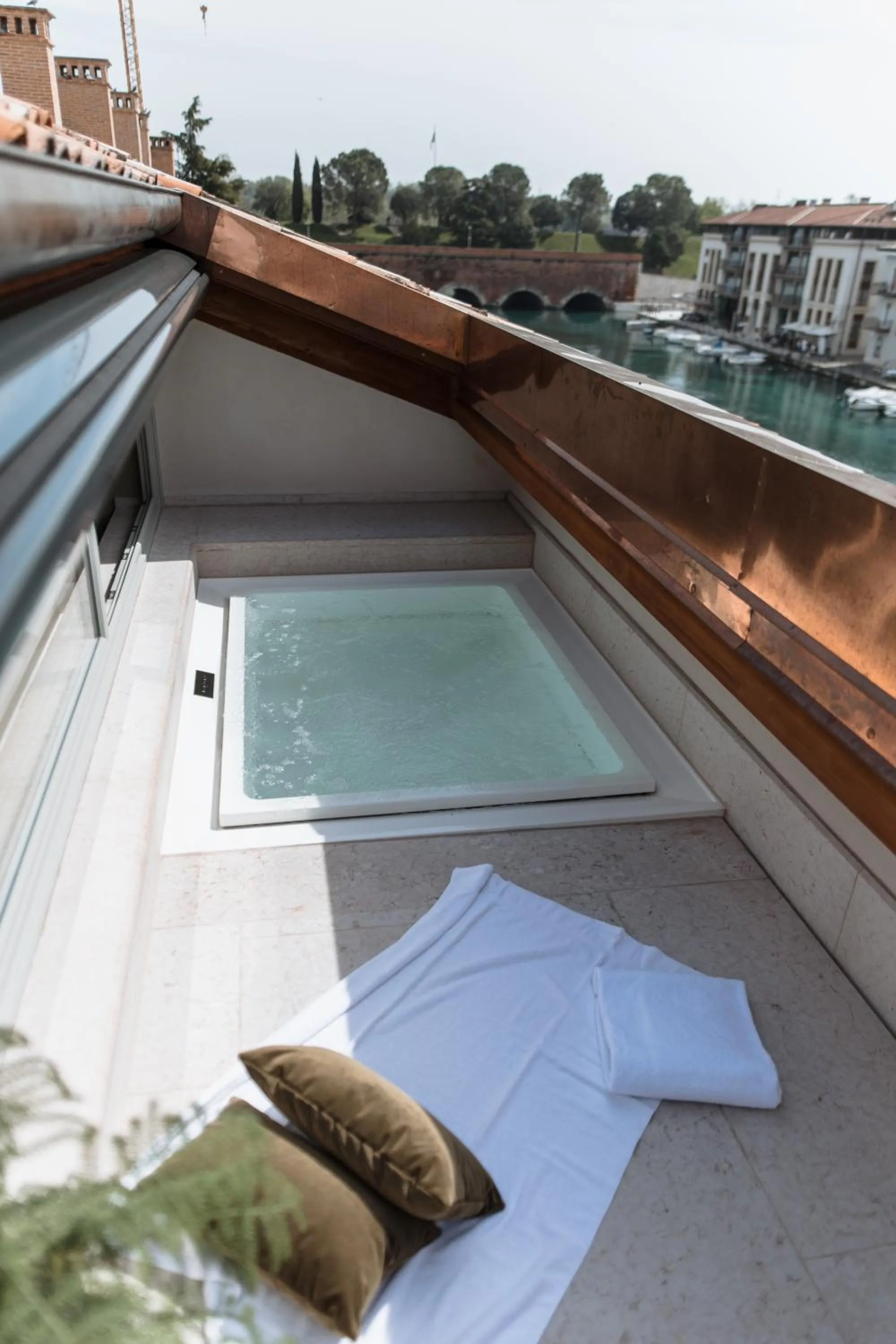 Hot Tub in Pavillon Suite