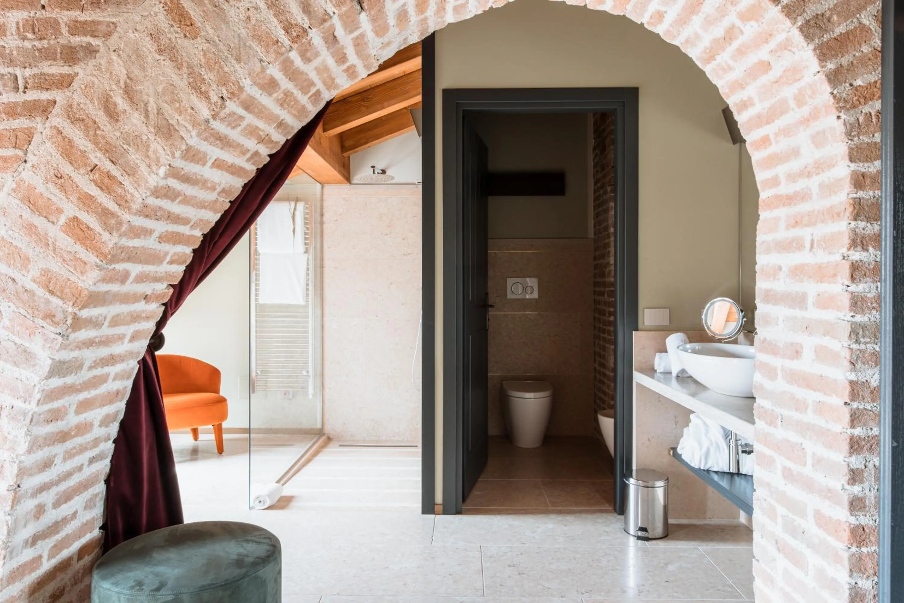 Bathroom in Pavillon Suite
