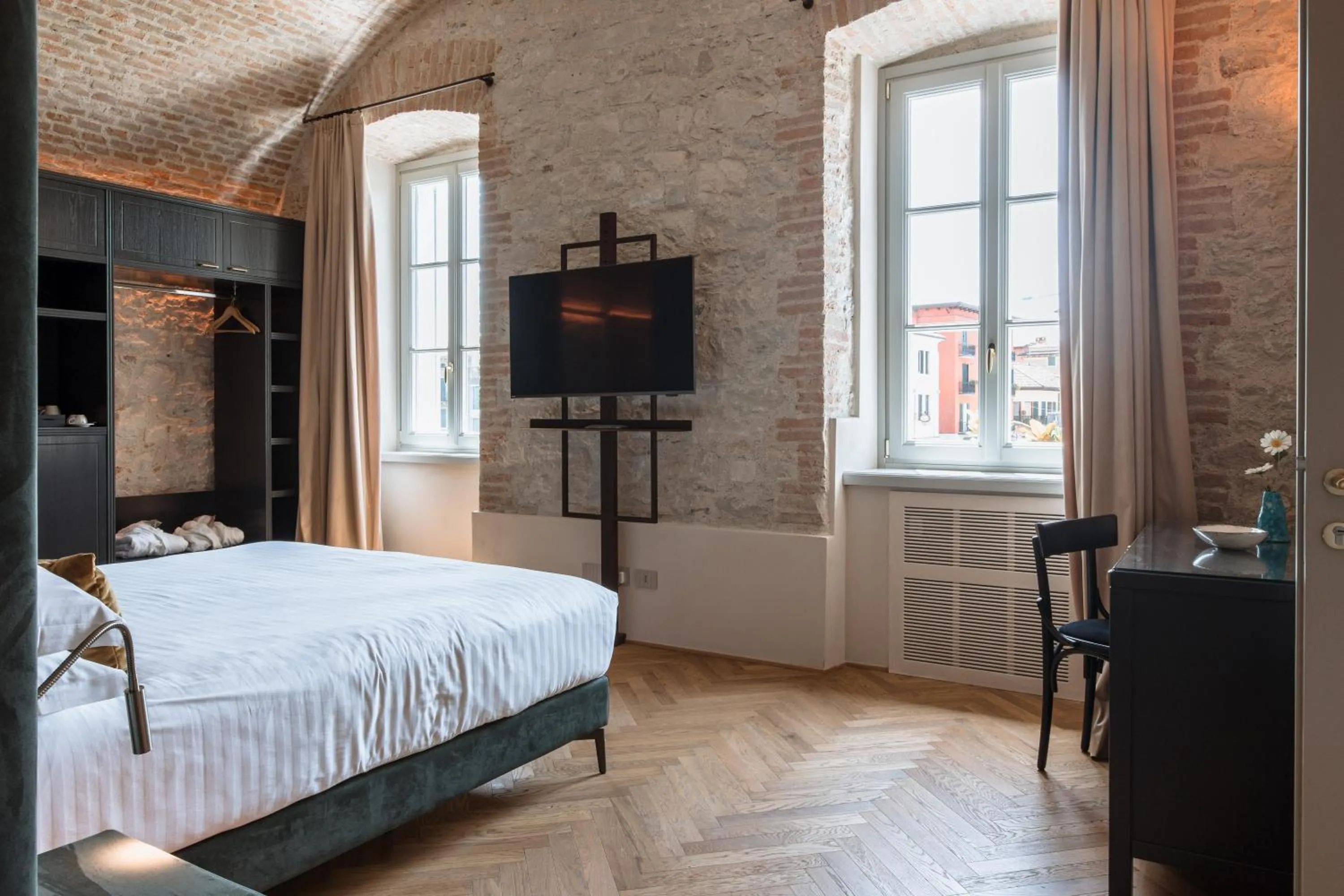 Bed in Pavillon Suite