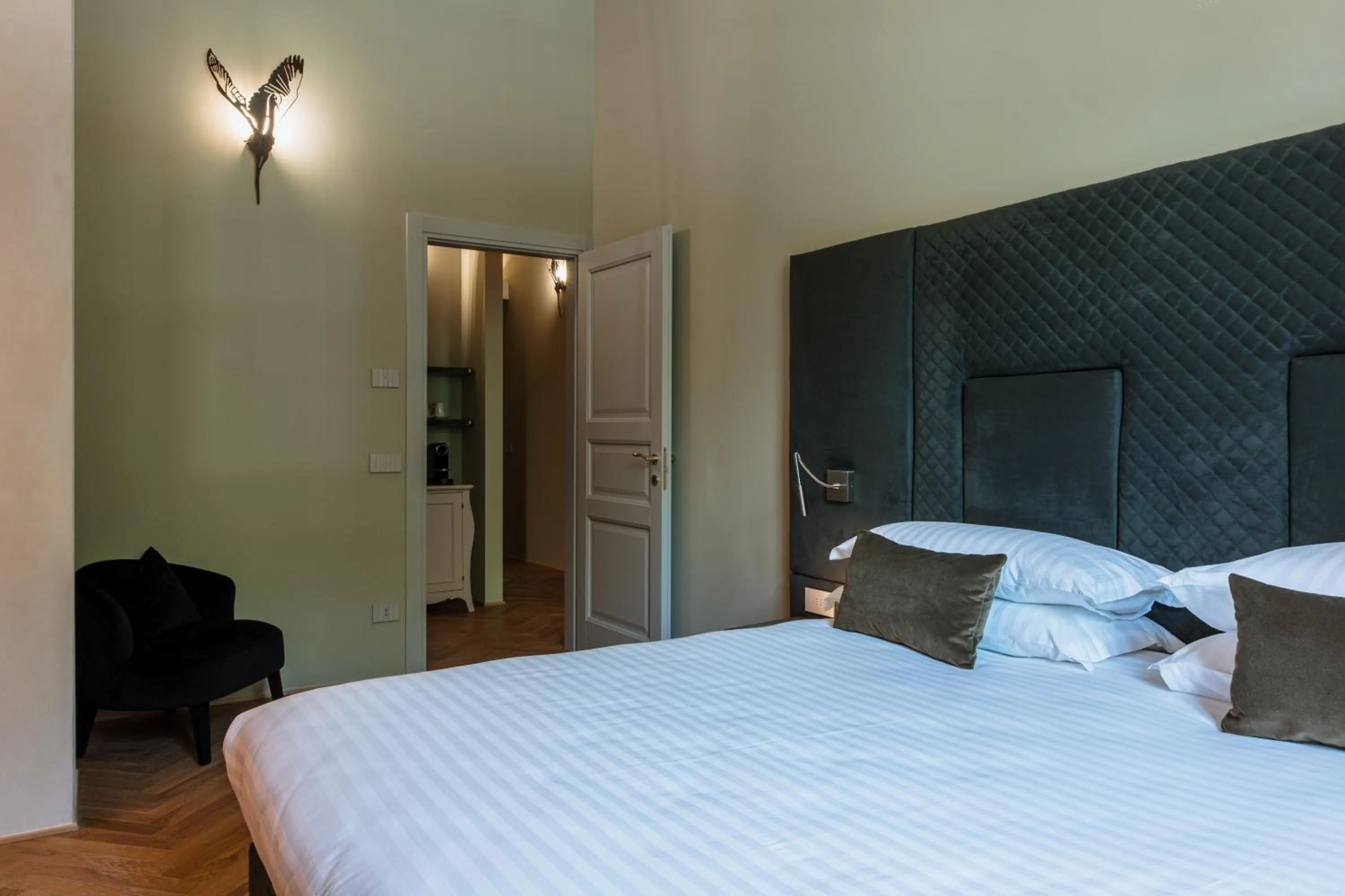 Bed in Pavillon Suite