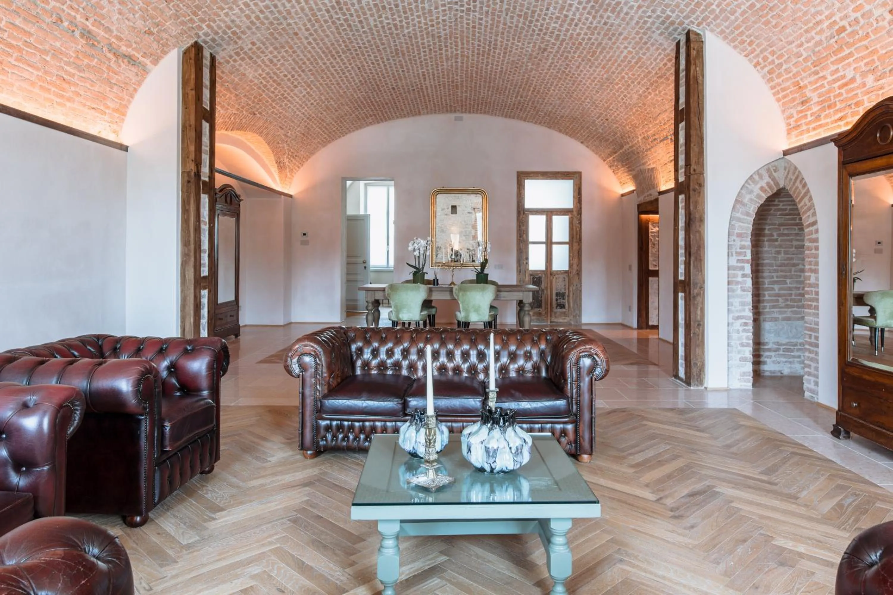 Living room in Pavillon Suite