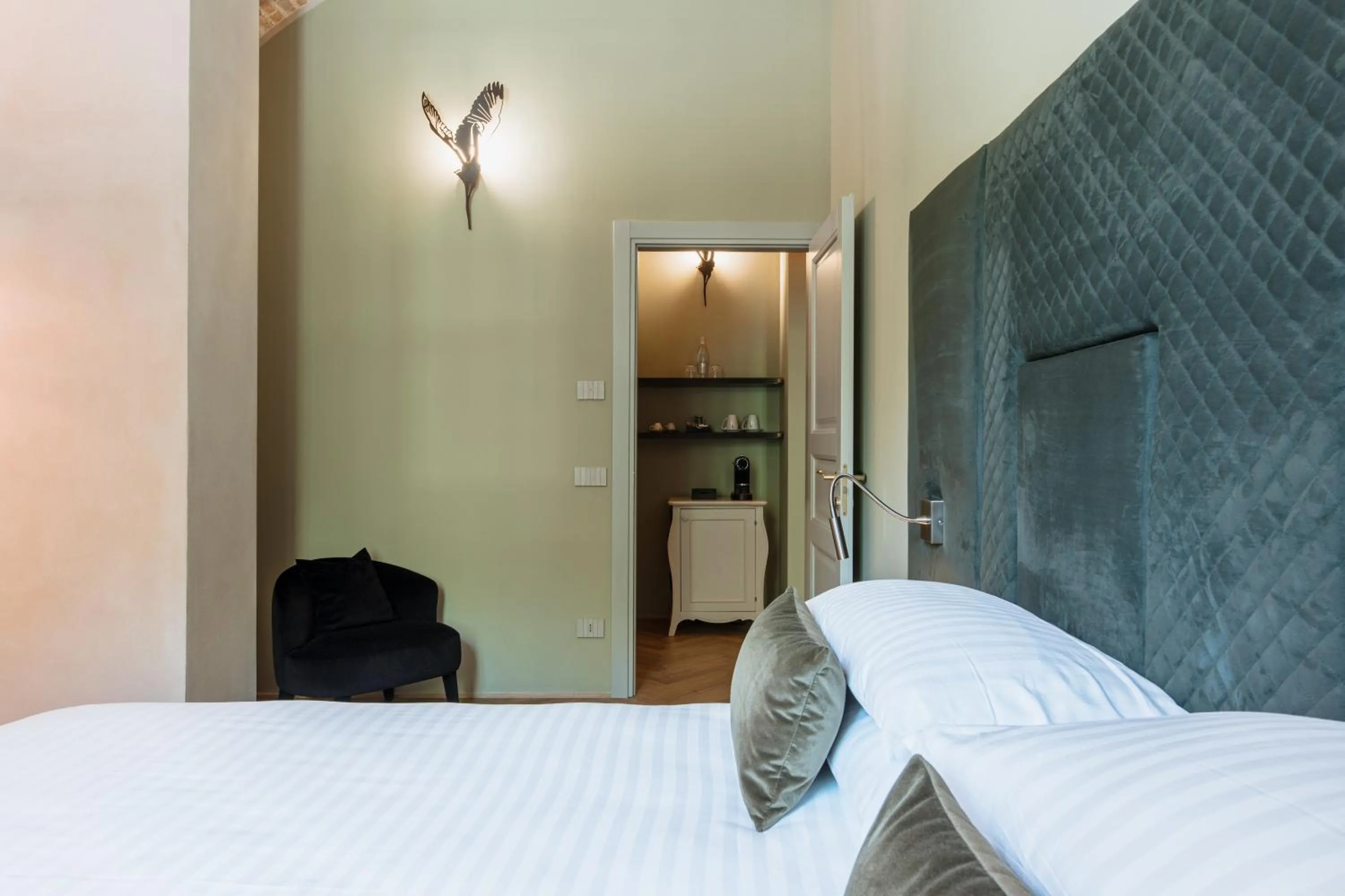 Bed in Pavillon Suite