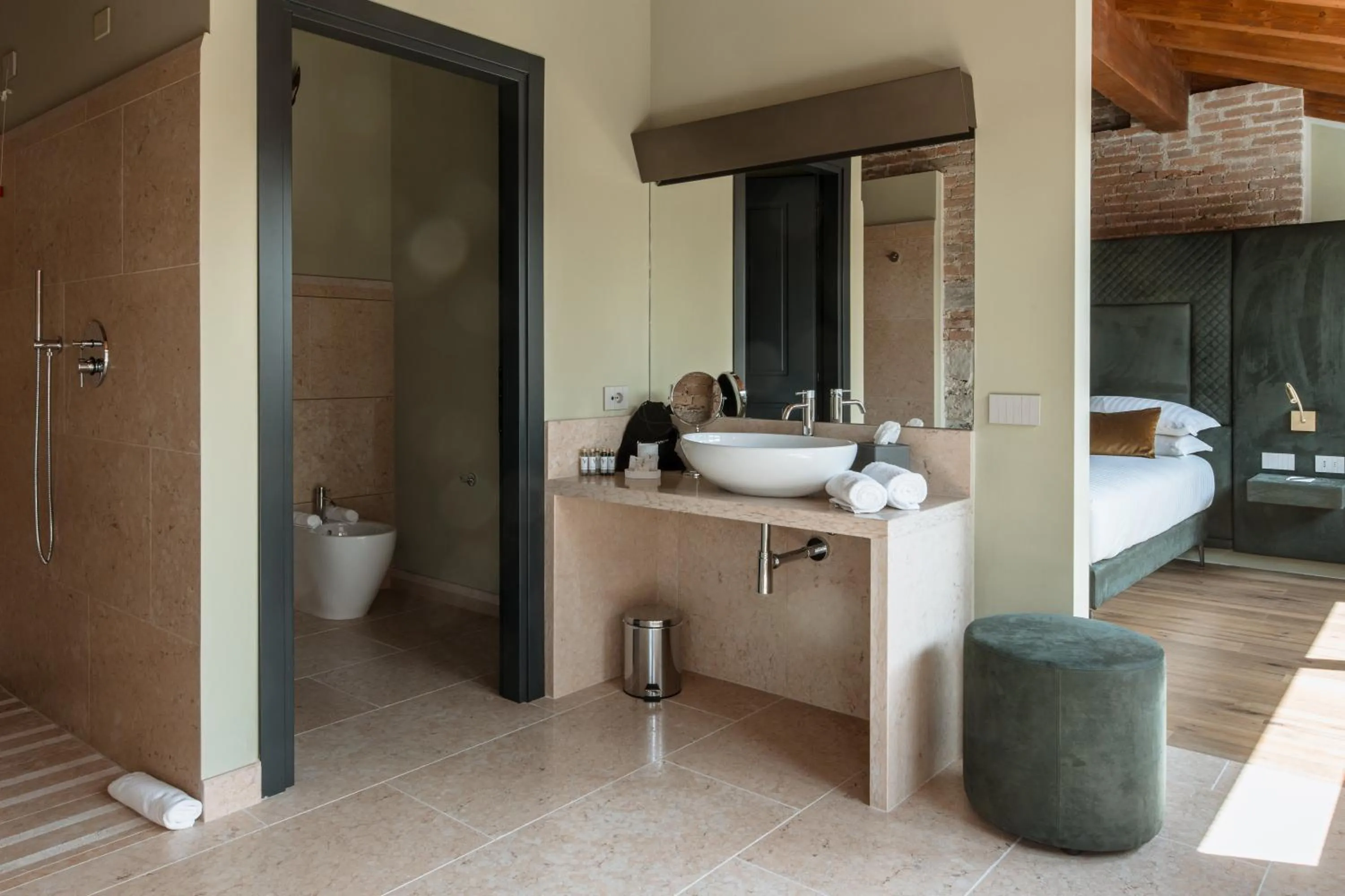 Shower in Pavillon Suite