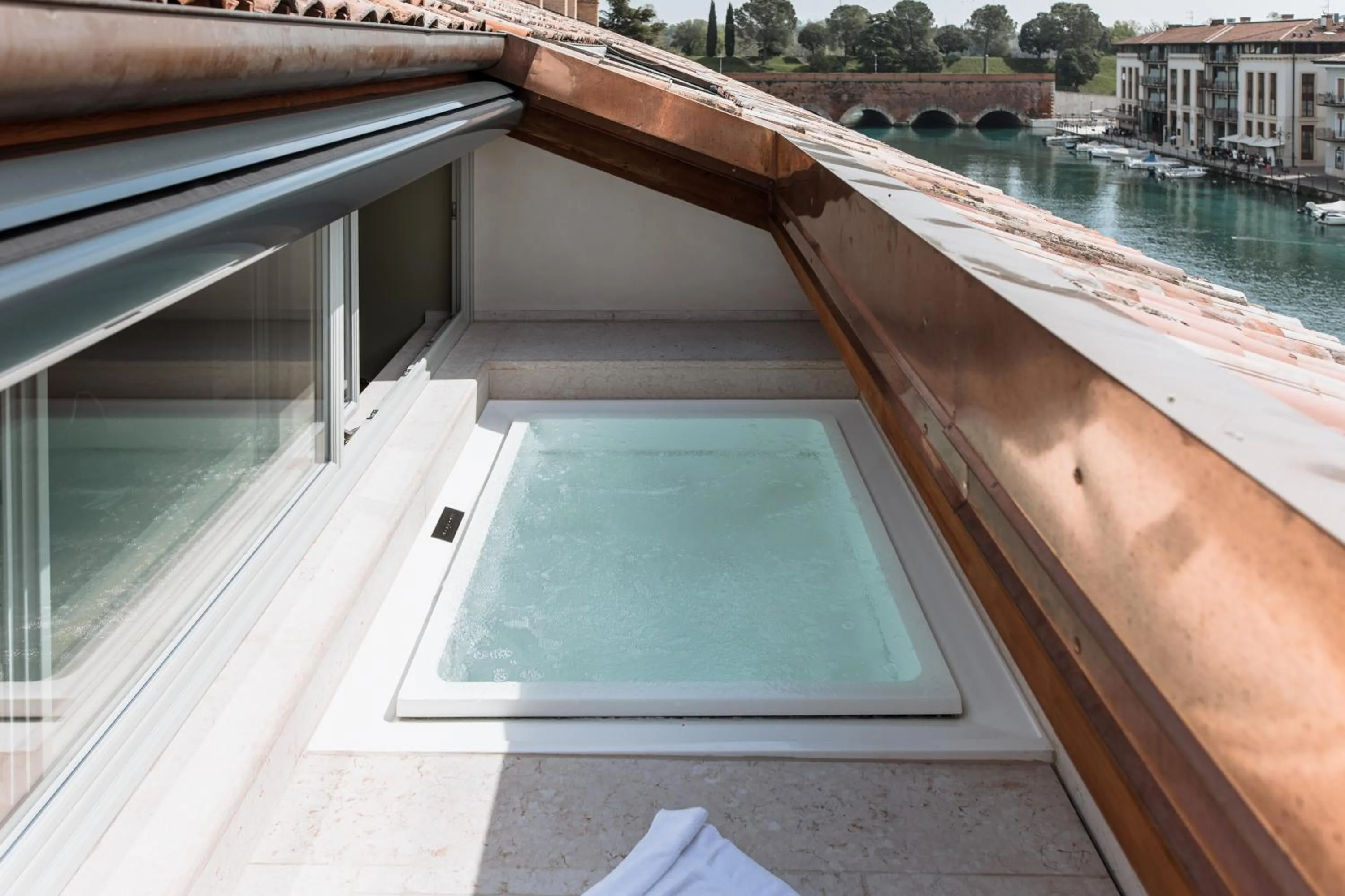 Natural landscape in Pavillon Suite