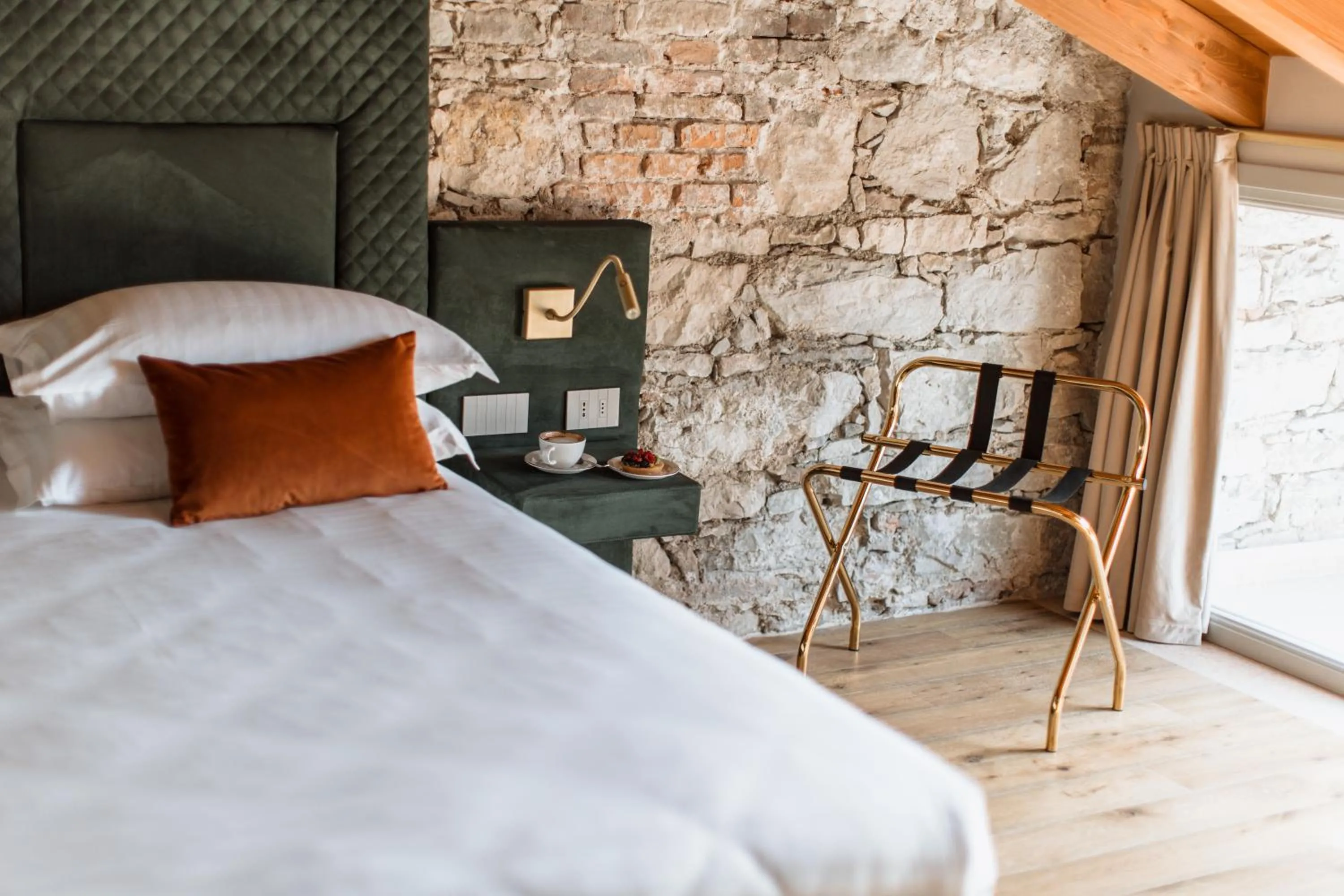 Bedroom, Bed in Pavillon Suite