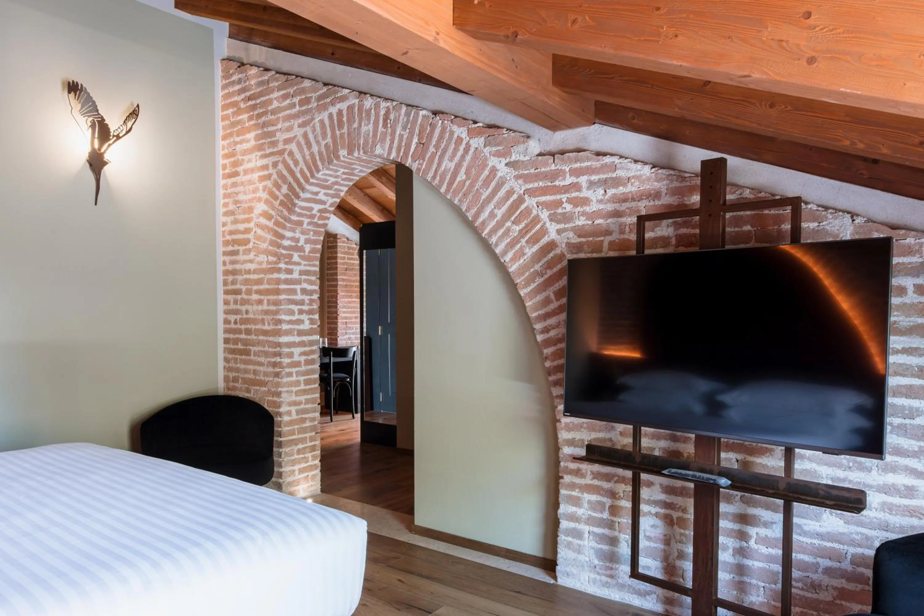 Bedroom, Bed in Pavillon Suite