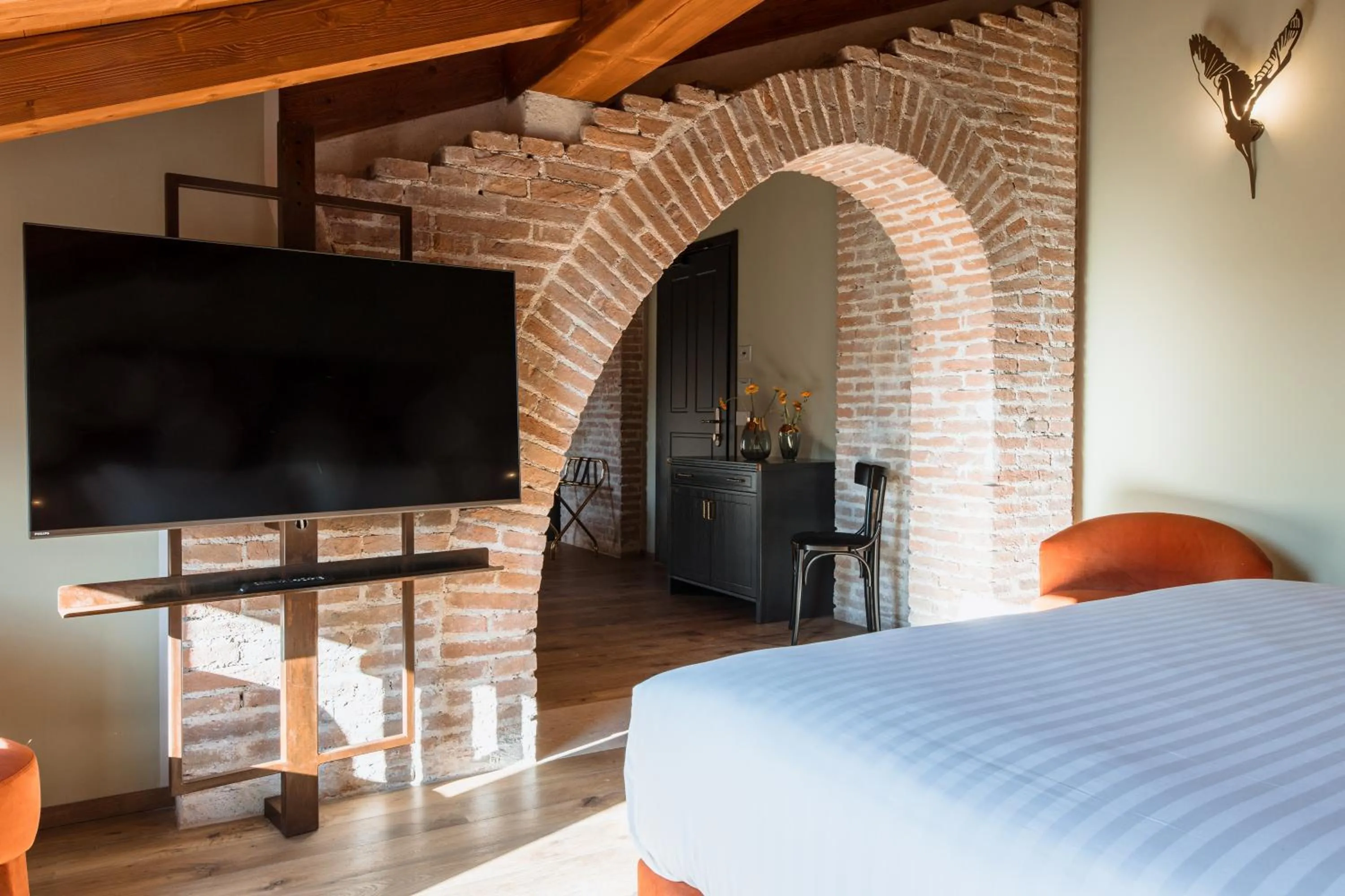 TV and multimedia, Bed in Pavillon Suite